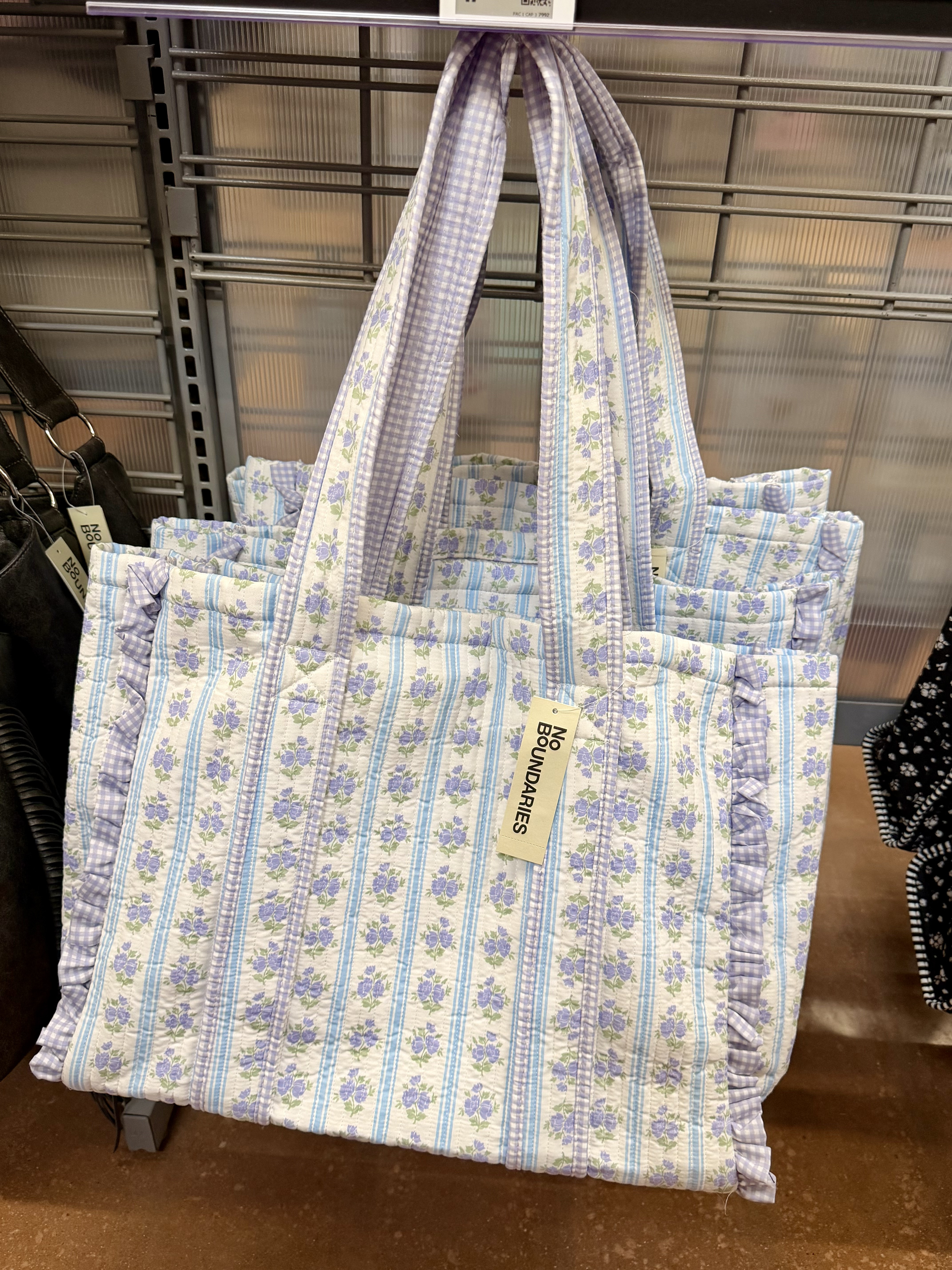 These quilted tote bags are beyond adorable!! Available in 3 colors and under $18!! 

#LTKSeasonal #LTKFestival #LTKSwim