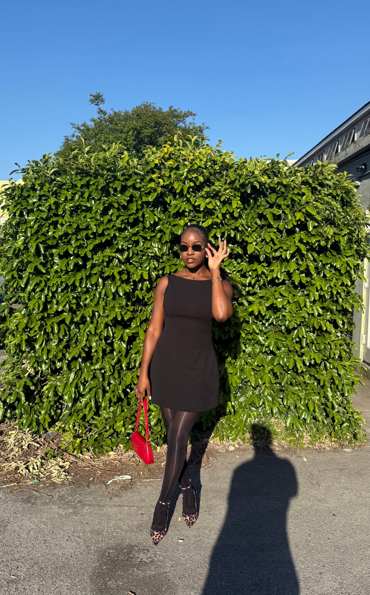 All black chic outfit perfect for a business casual dress code, dinner and drinks, or a date night!

#LTKFindsUnder50 #LTKStyleTip #LTKFindsUnder100
