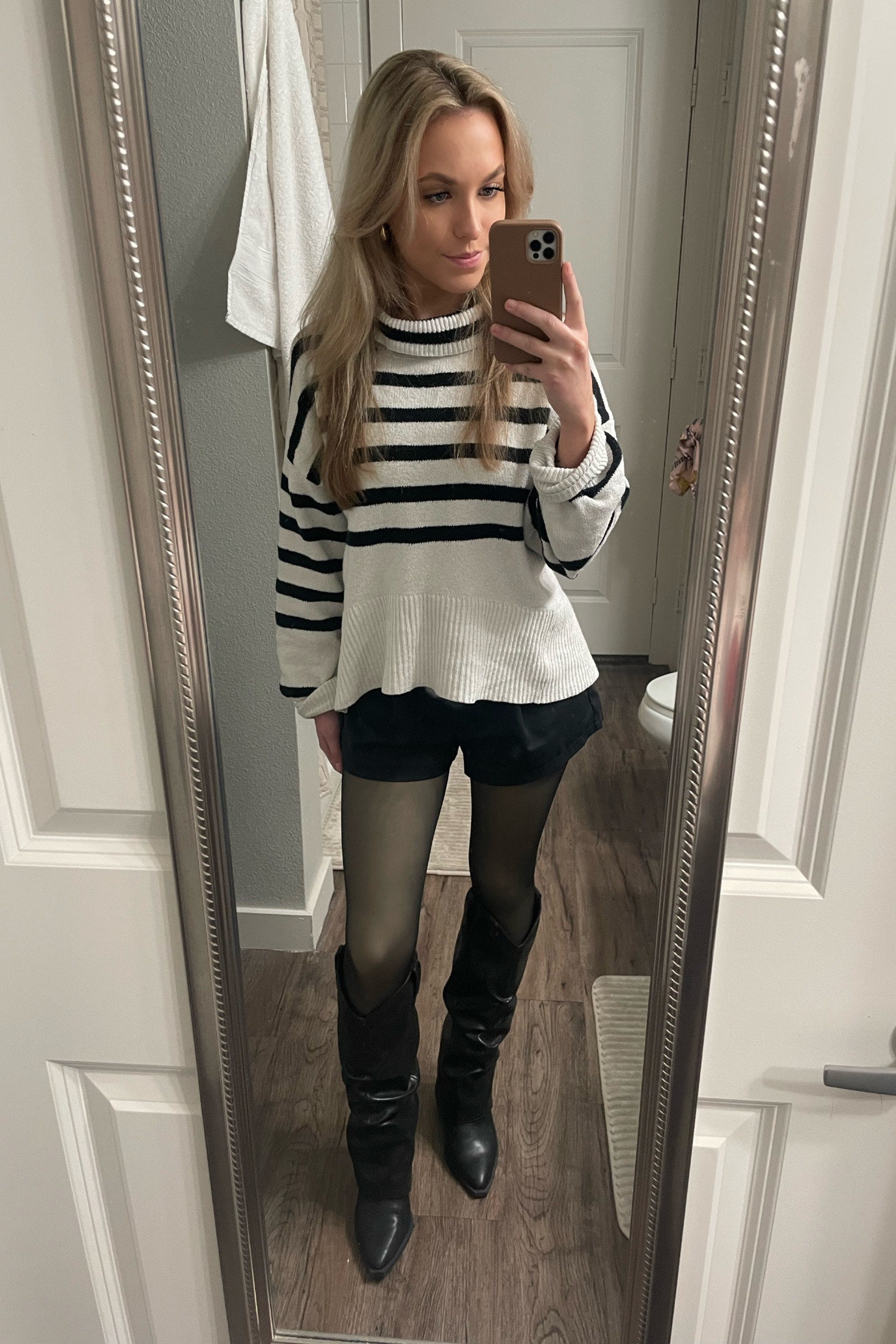 Trendy Winter Outfit | TTS // I typically wear a XS or S but wanted an oversized look so i got this sweater in M


Target fashion  target sweater  trendy boots  tall boots  closet staples  faux fur tights  black shorts  warm winter wear  business casual  casual workwear  style guide  

#LTKstyletip #LTKSeasonal