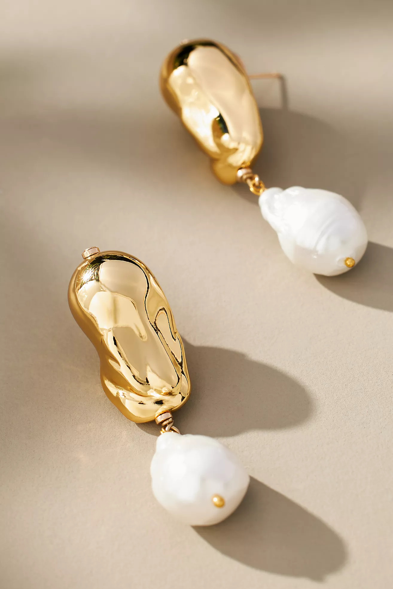 Abstract Pearl Drop Earrings | Anthropologie (US)