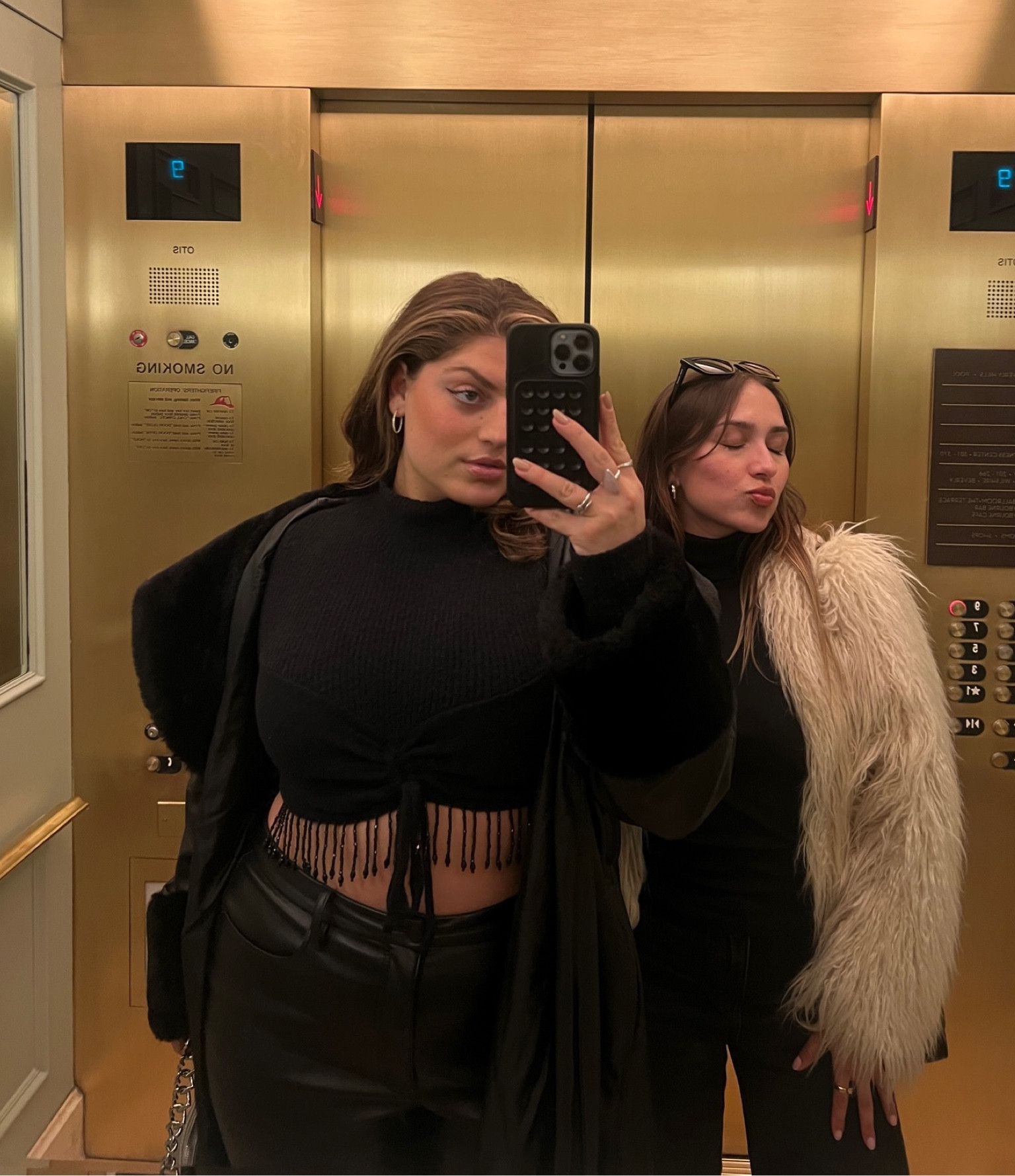 love an all black fit!! this top is so cute and fun for a night out! 