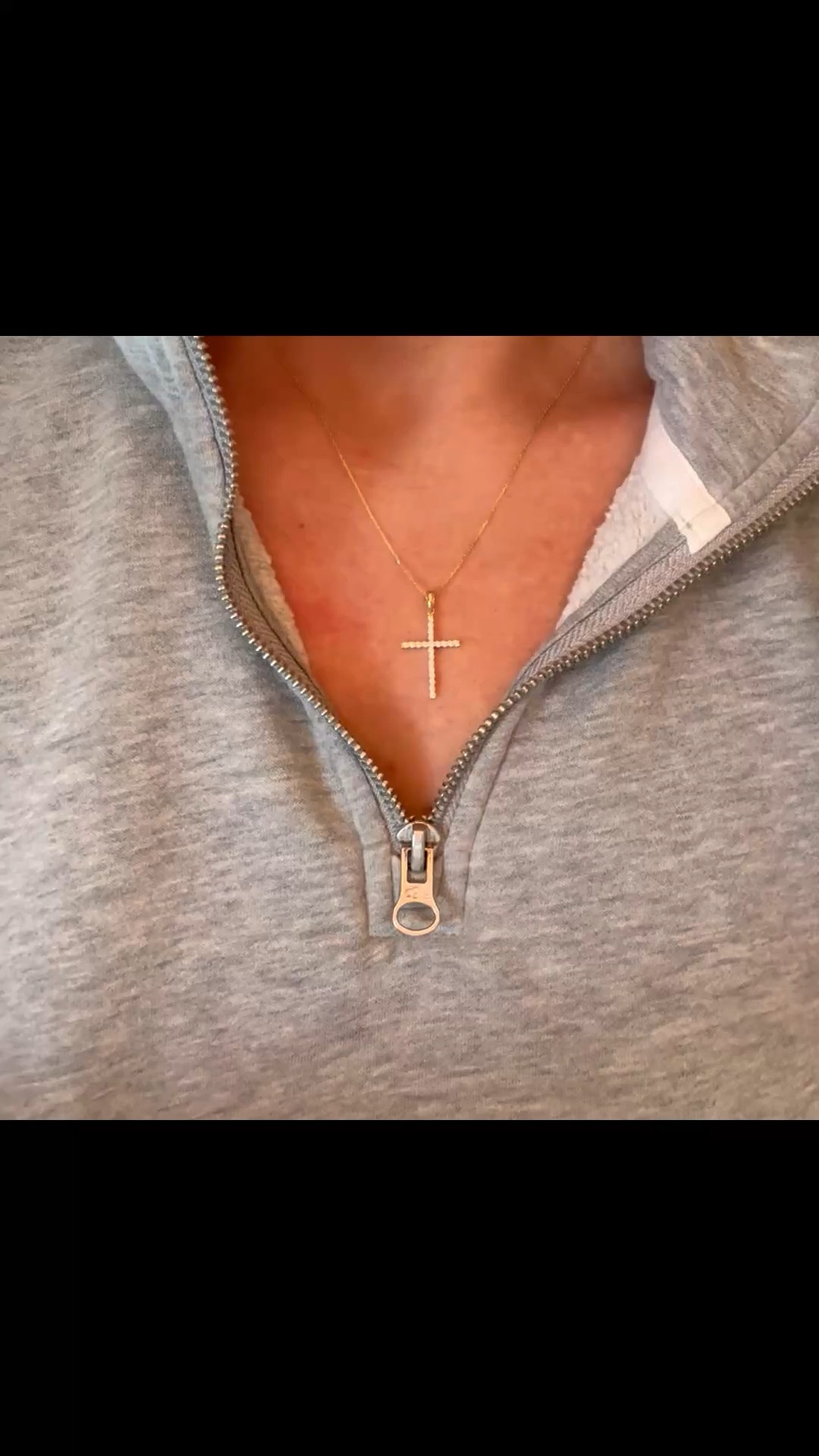 Love my new cross necklace

#cross #necklace #electricpicks #organizeddwelling 

#LTKdayinmylife #LTKmomlife #LTKootd