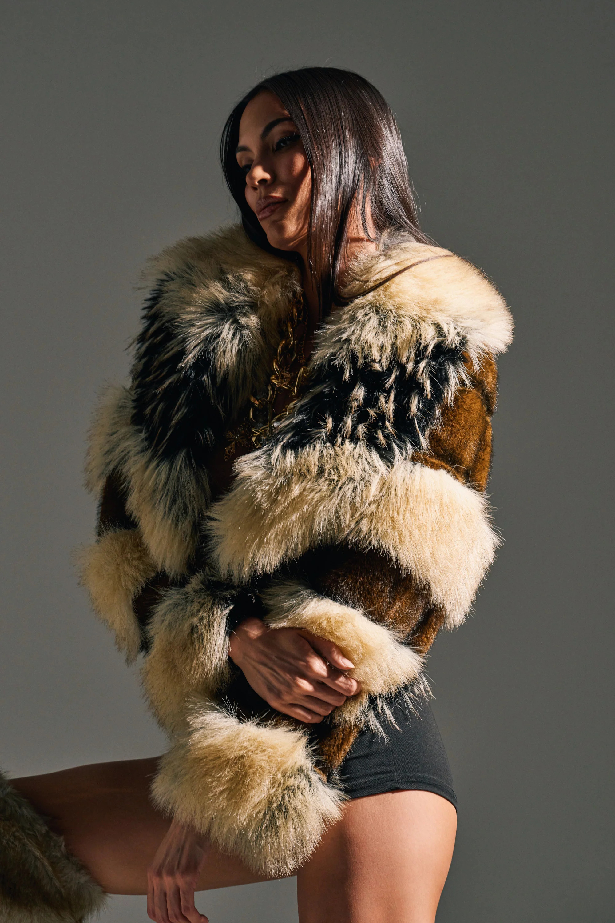 PORTIA CROPPED FAUX FUR JACKET | AKIRA