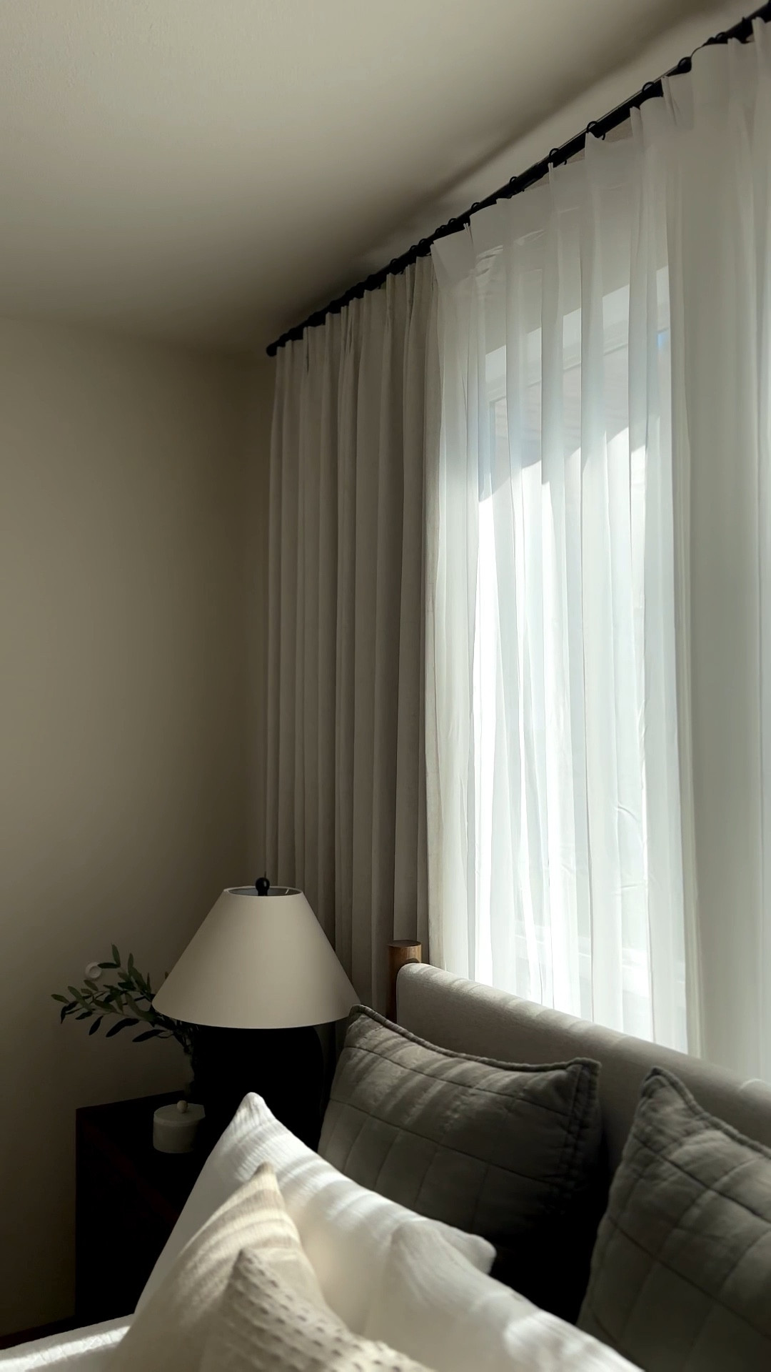 My tried and true affordable designer look for less curtains!

Yes you can use one rod. One panel on each side and two panels of sheer curtains for the middle. So cozy!

Amazon curtains, cozy bedroom, curtains, pinch pleat curtains, home decor, home design

#LTKHome