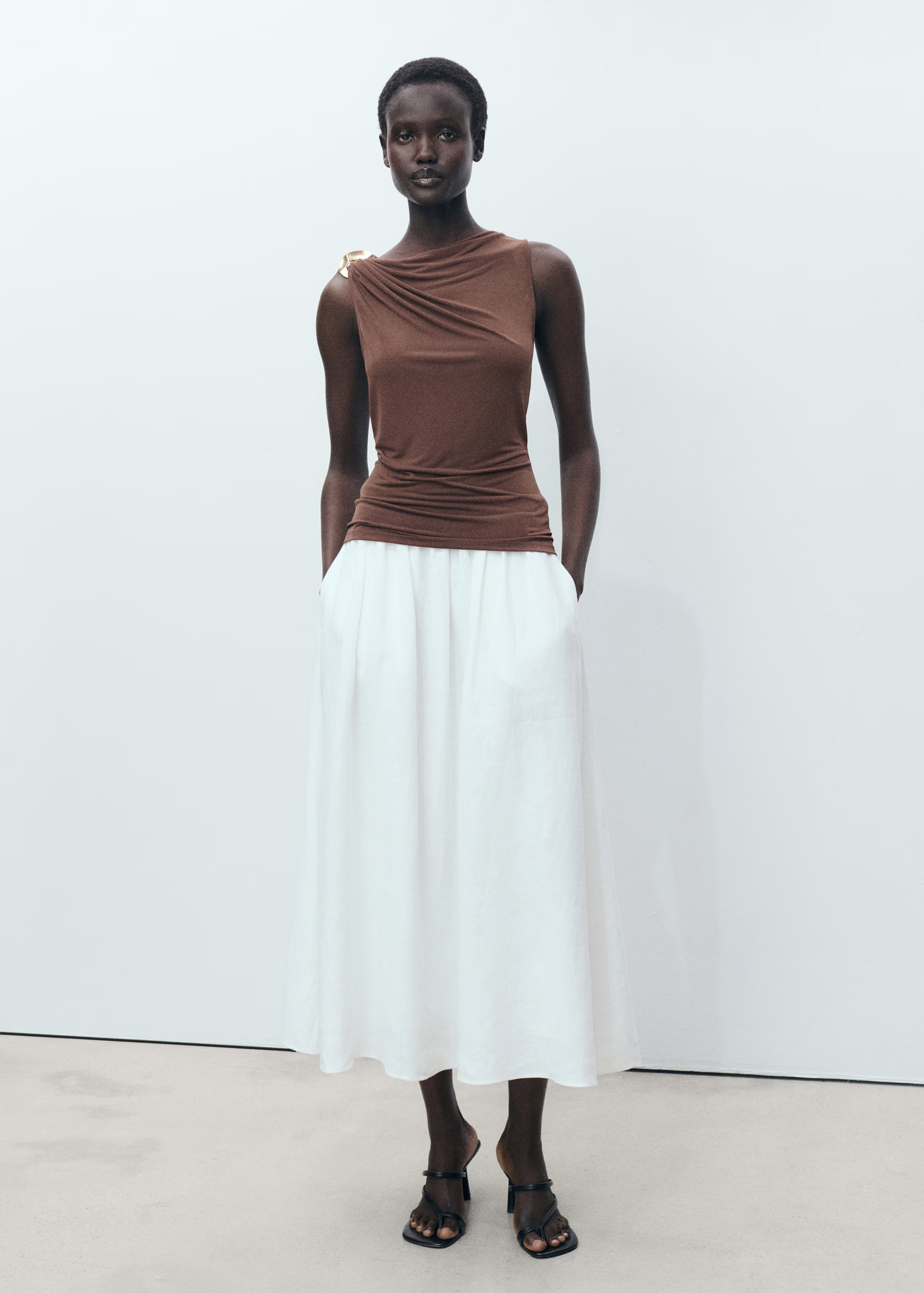 Fitted top with metallic detail - Women | MANGO USA | Mango (US/MX/AU)