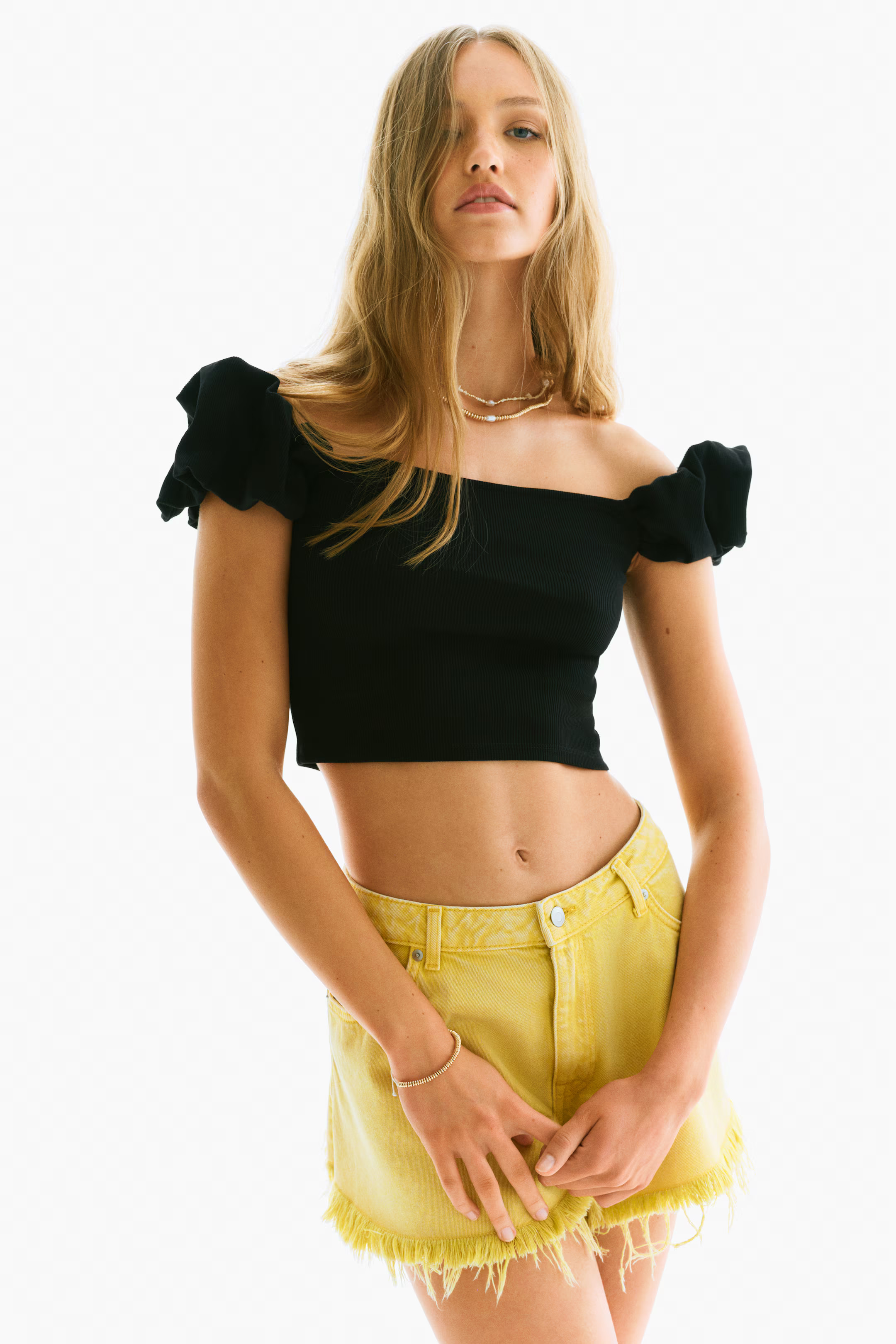 Puff-sleeved off-the-shoulder top | H&M (UK, MY, IN, SG, PH, TW, HK)