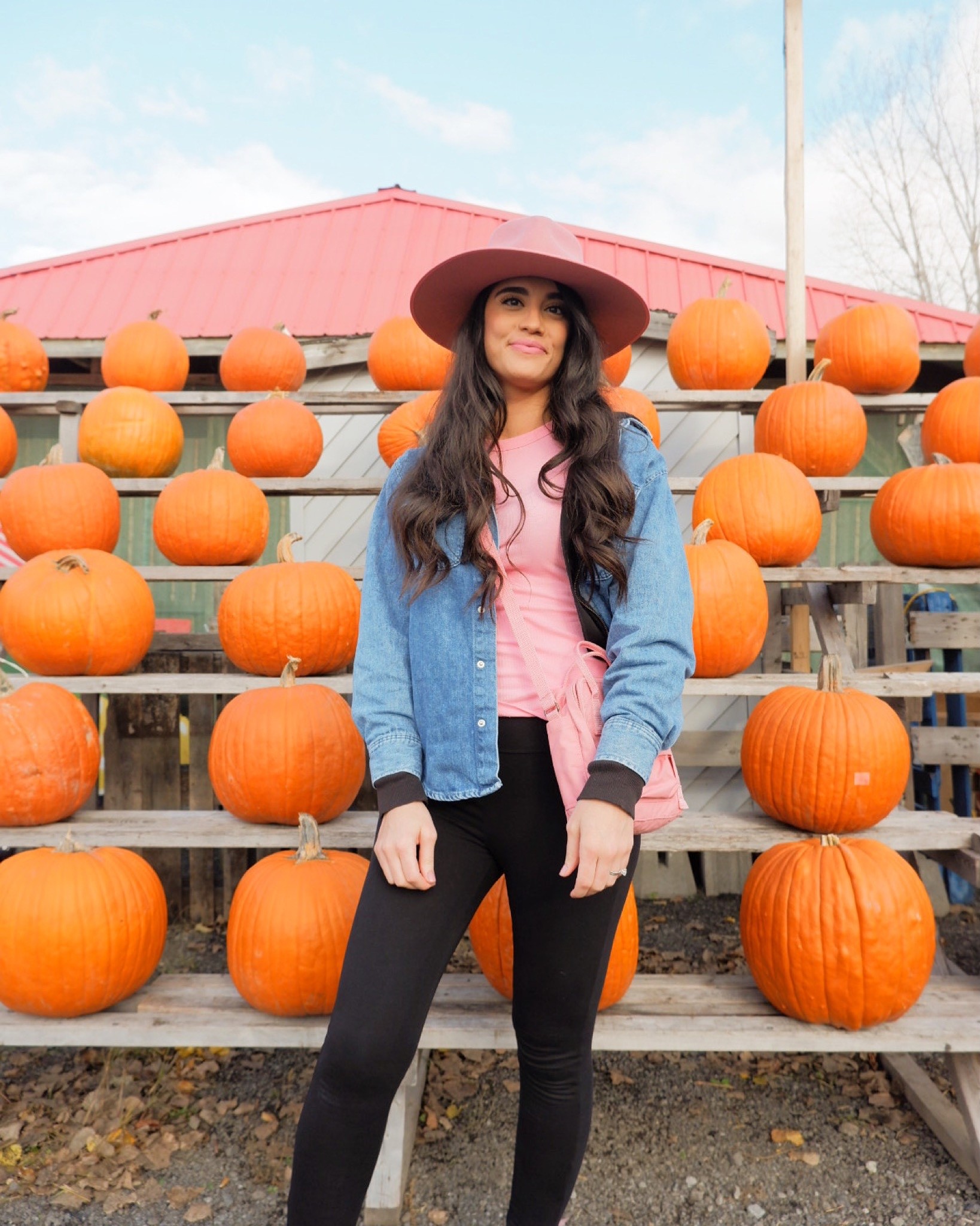 Pumpkin patch outfits 


#LTKSeasonal #LTKunder50 #LTKstyletip