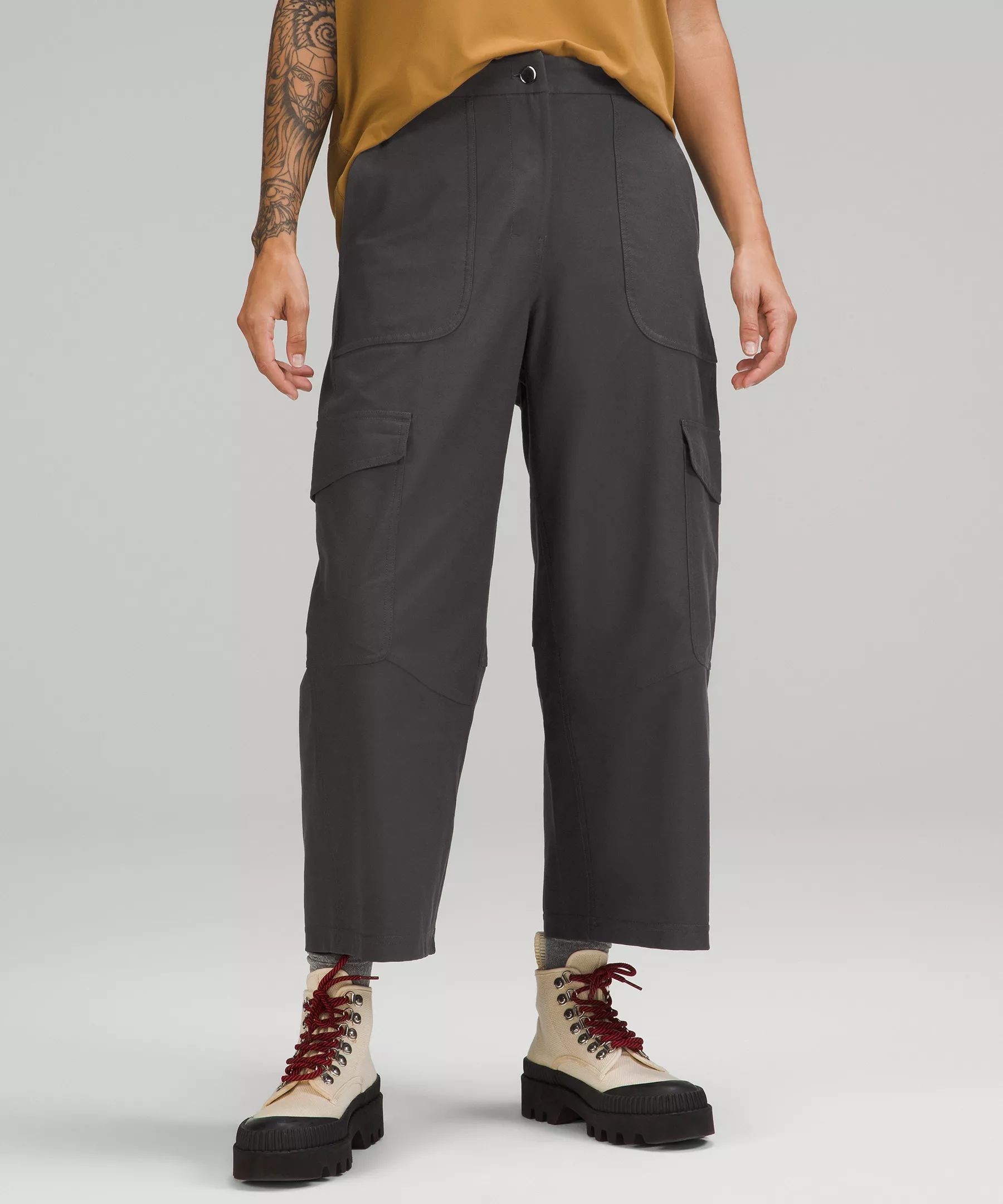 Light Utilitech Cargo Pocket High-Rise Crop | Lululemon (US)