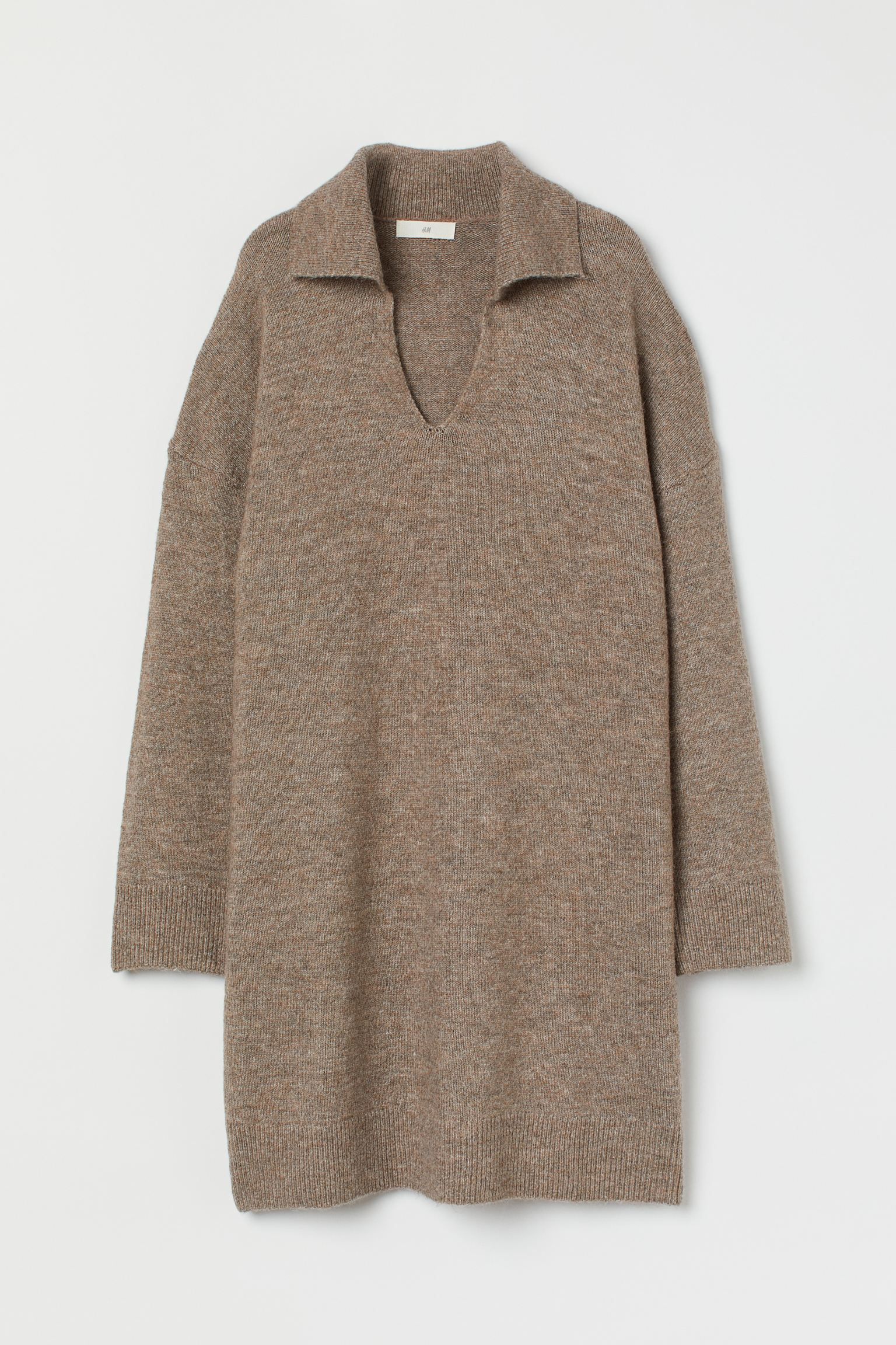 Collared knitted dress | H&M (UK, MY, IN, SG, PH, TW, HK)