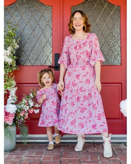 It doesn’t get much cuter than these matching dresses 💞  I love The Pioneer Woman Mommy & Me collection at Walmart - this is the Smocked Square Neck Dress in feather toile orchid! 

#walmart #mothersday #shopsmart #matching #mommyandme #mamaandmini

#LTKSeasonal #LTKfamily #LTKunder50