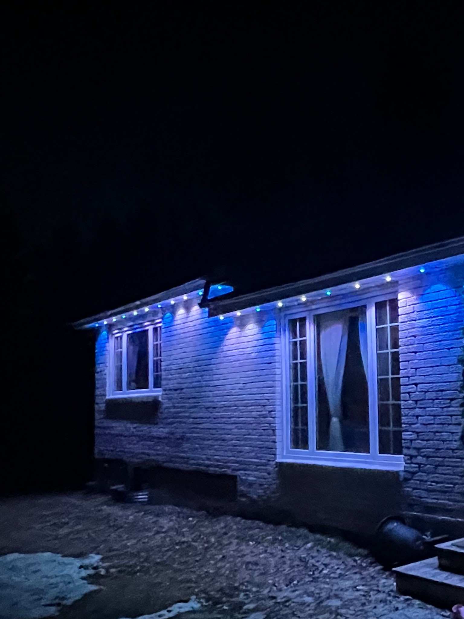 Go Leafs Go! 🤍💙

These outdoor stick-on LED lights are customizable thru the app, with AI functionality, timers and saved presets. It’s easy to celebrate any holiday or  event. 

#LTKParties #LTKHome
