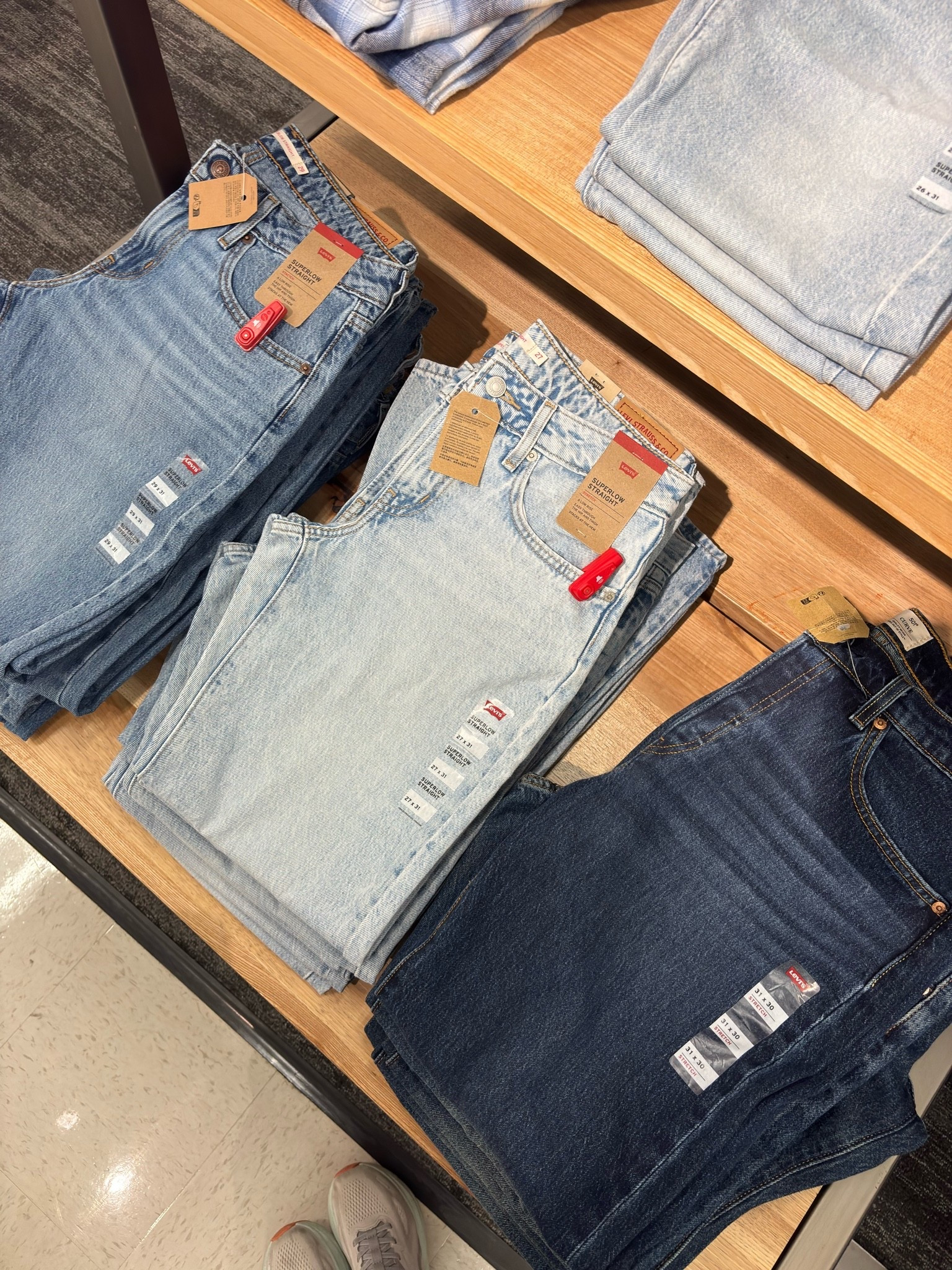 Jeans for fall

#LTKmomlife #LTKootd #LTKgrwm