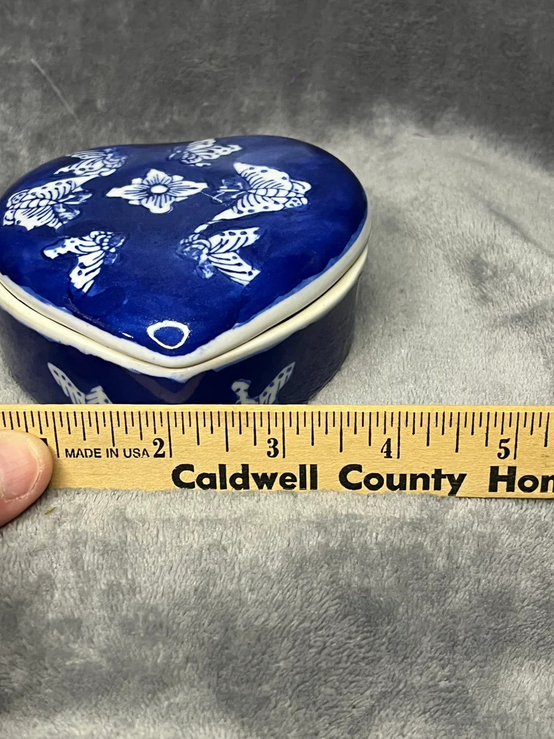 Vintage Blue & White Heart Shaped Trinket Box - Etsy | Etsy (US)