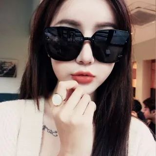 MOL Girl - Oversized Square Sunglasses | YesStyle | YesStyle Global