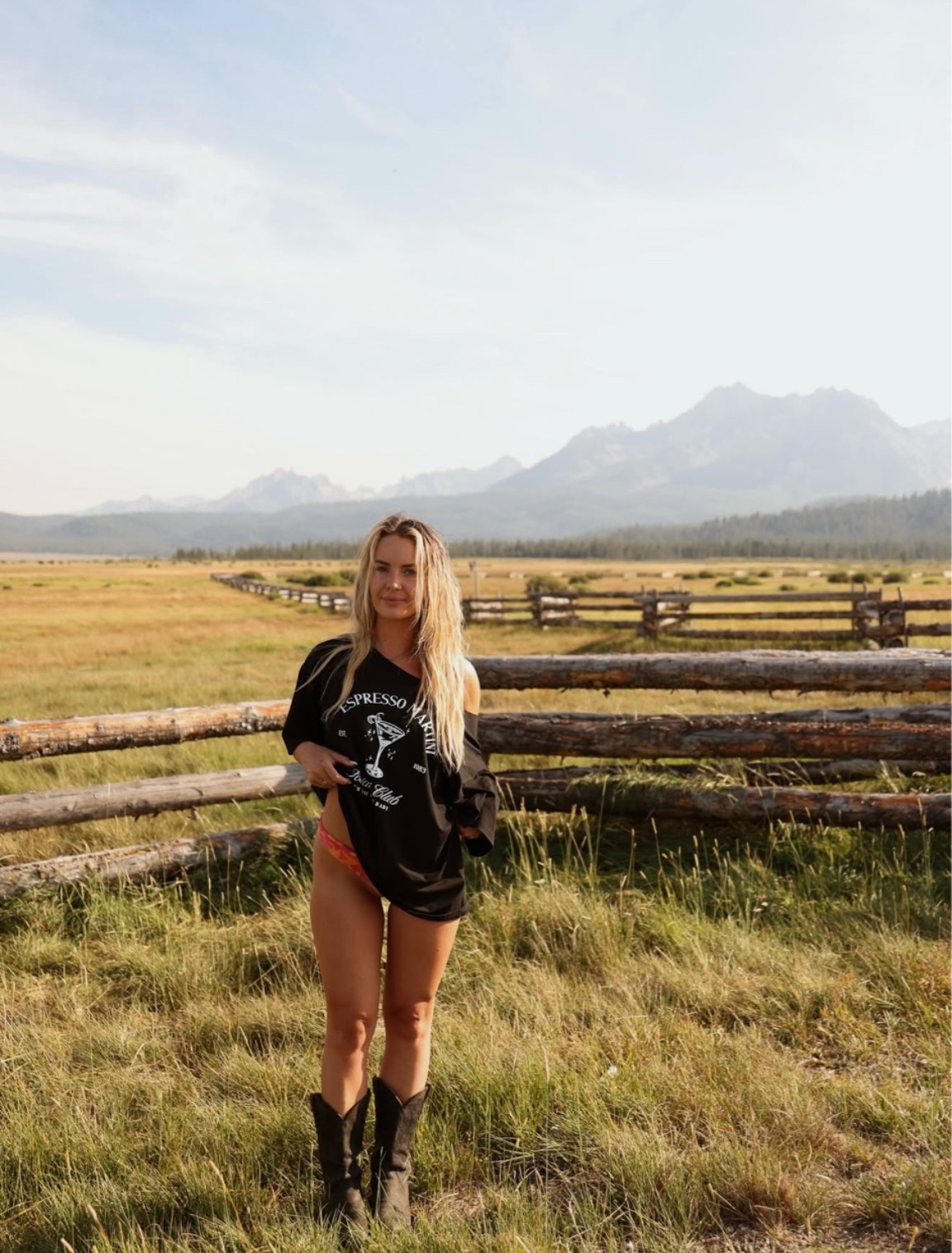 mountain girl summer but make it cute 🤠⛰️ #WesternStyle #WesternOutfit #CowboyBoots #SummerOutfit #MountainStyle #GraphicTee #OutfitInspo #LTKStyle #LTKFashion #WesternFashion