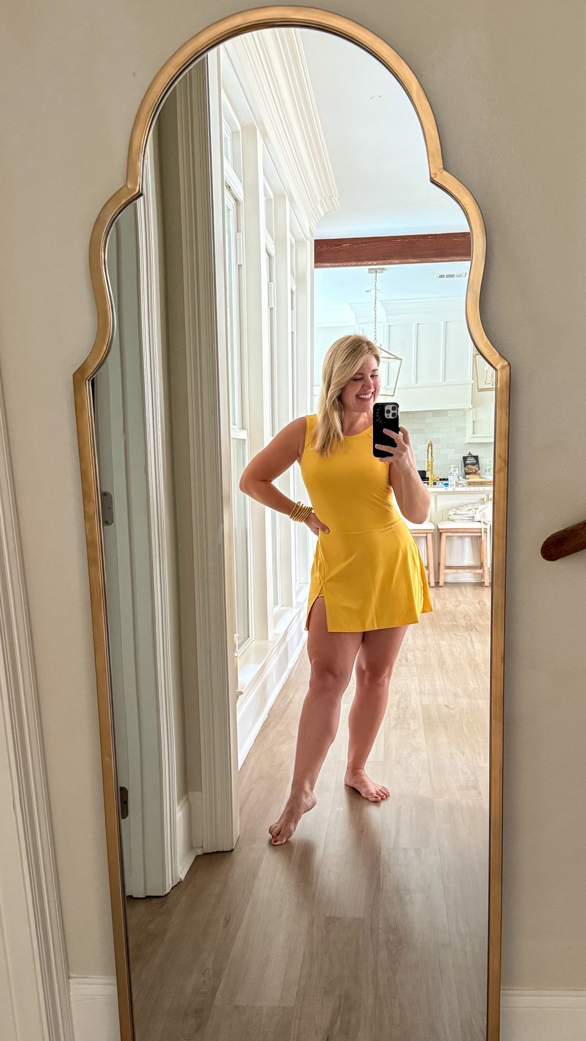 This new GameDay collection by JoyLab at Target is 10/10! It fits comfortably, has shorts and shorts with a pocket 👌 Hot tailgating at LSU won’t be a problem with this dress!