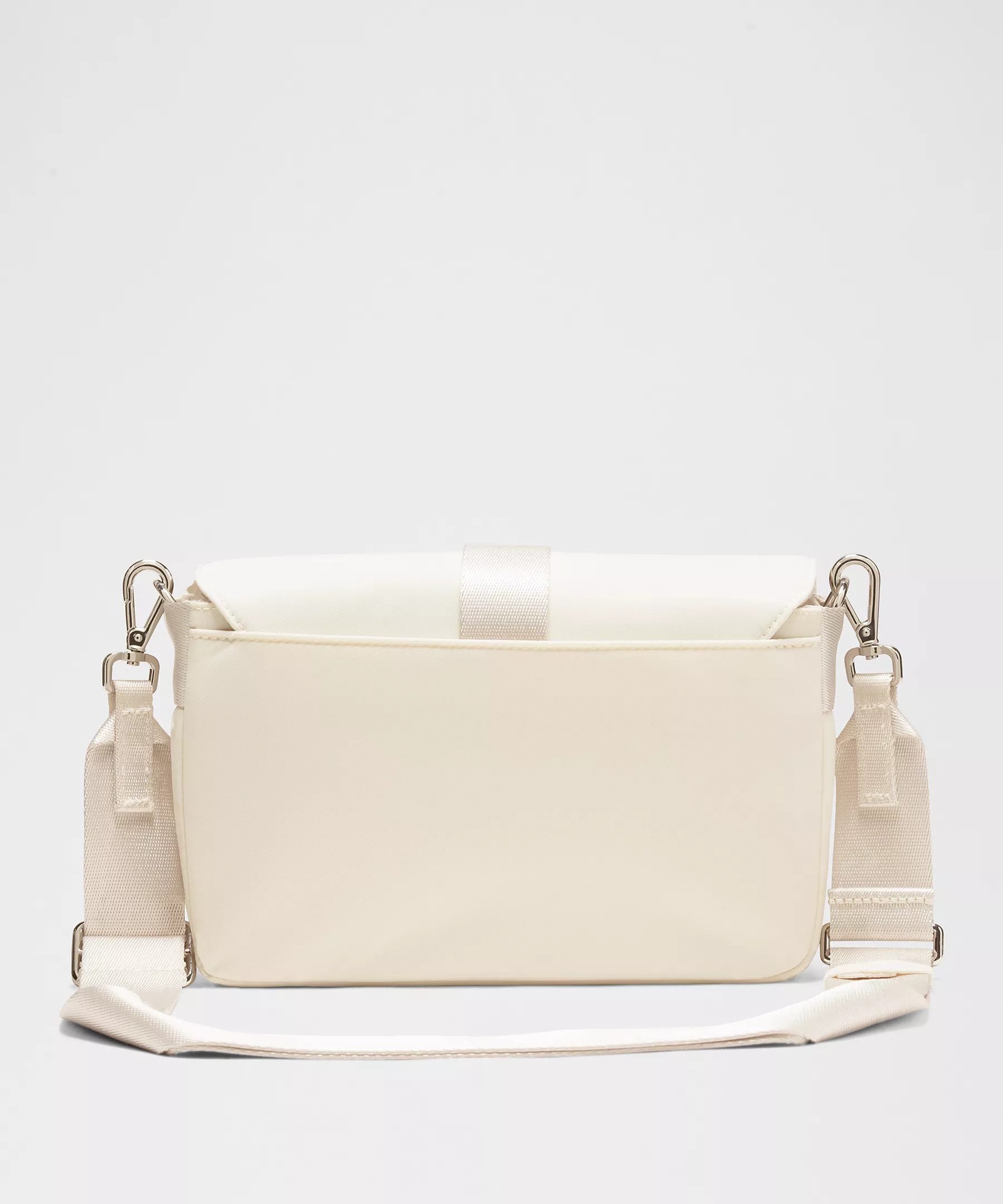 Wunderlust Multi-Pocket Crossbody Bag 3L | lululemon (CA)