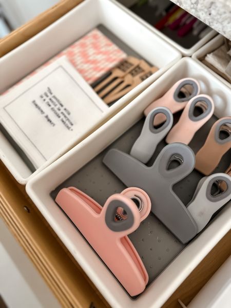 Kitchen drawer organizer storage chip clips
Drink napkins entertaining 