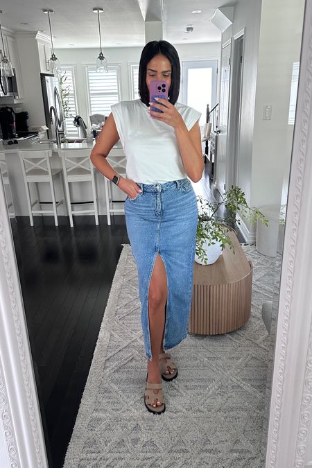 Skirt size small 
Amazon tee (linked on my storefront) 
Shoes fit TTS 

#LTKcanada #LTKsummer