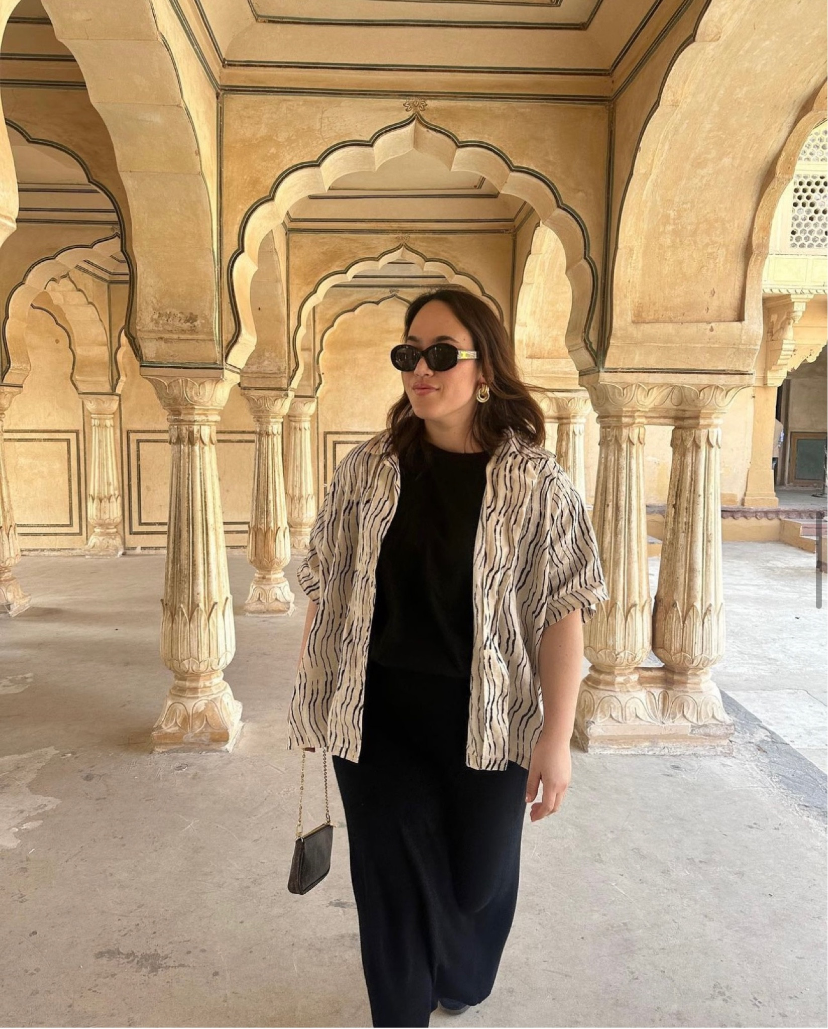 A full fit of mainly Dissh that I wore while in India 🇮🇳 Skirt is a knit skirt from Djerf Avenue 🤍

#LTKfindsunder100 #LTKmidsize #LTKSeasonal