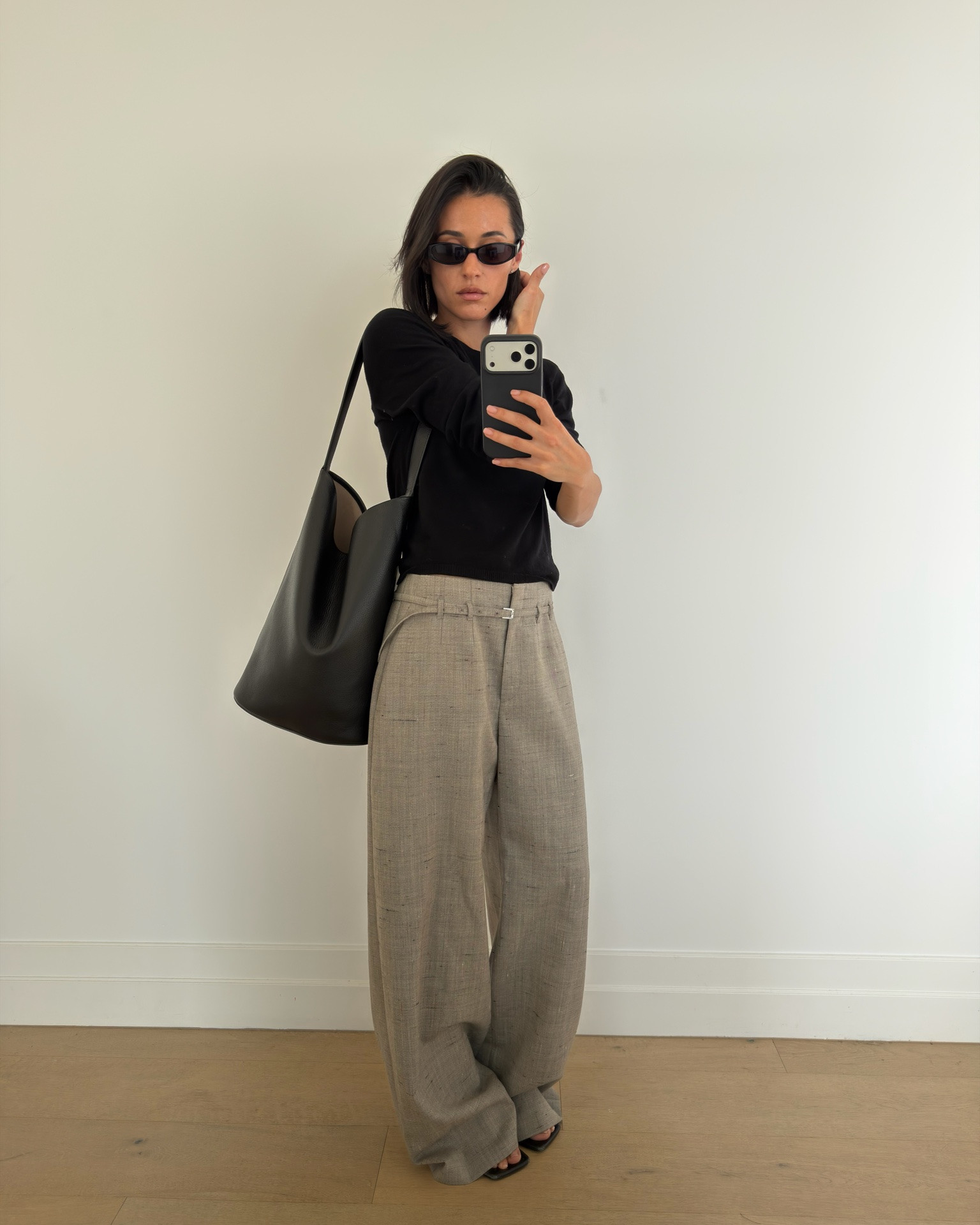 Size 8 pants 
Size XS knit
