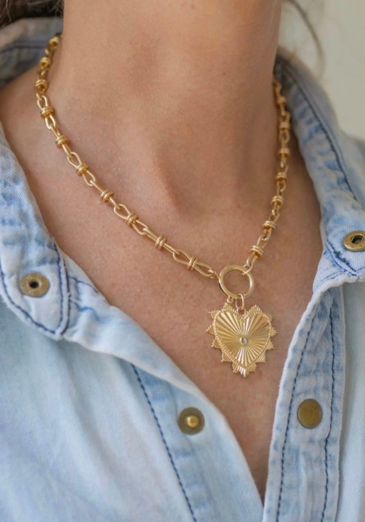 Heart necklace on sale 

#LTKSaleAlert 