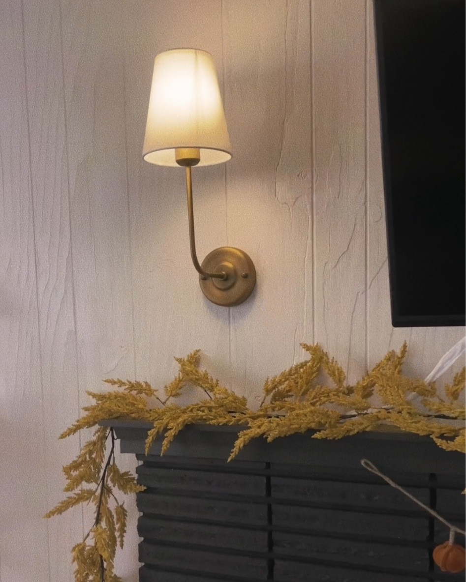 the perfect fall garland 

#LTKSeasonal