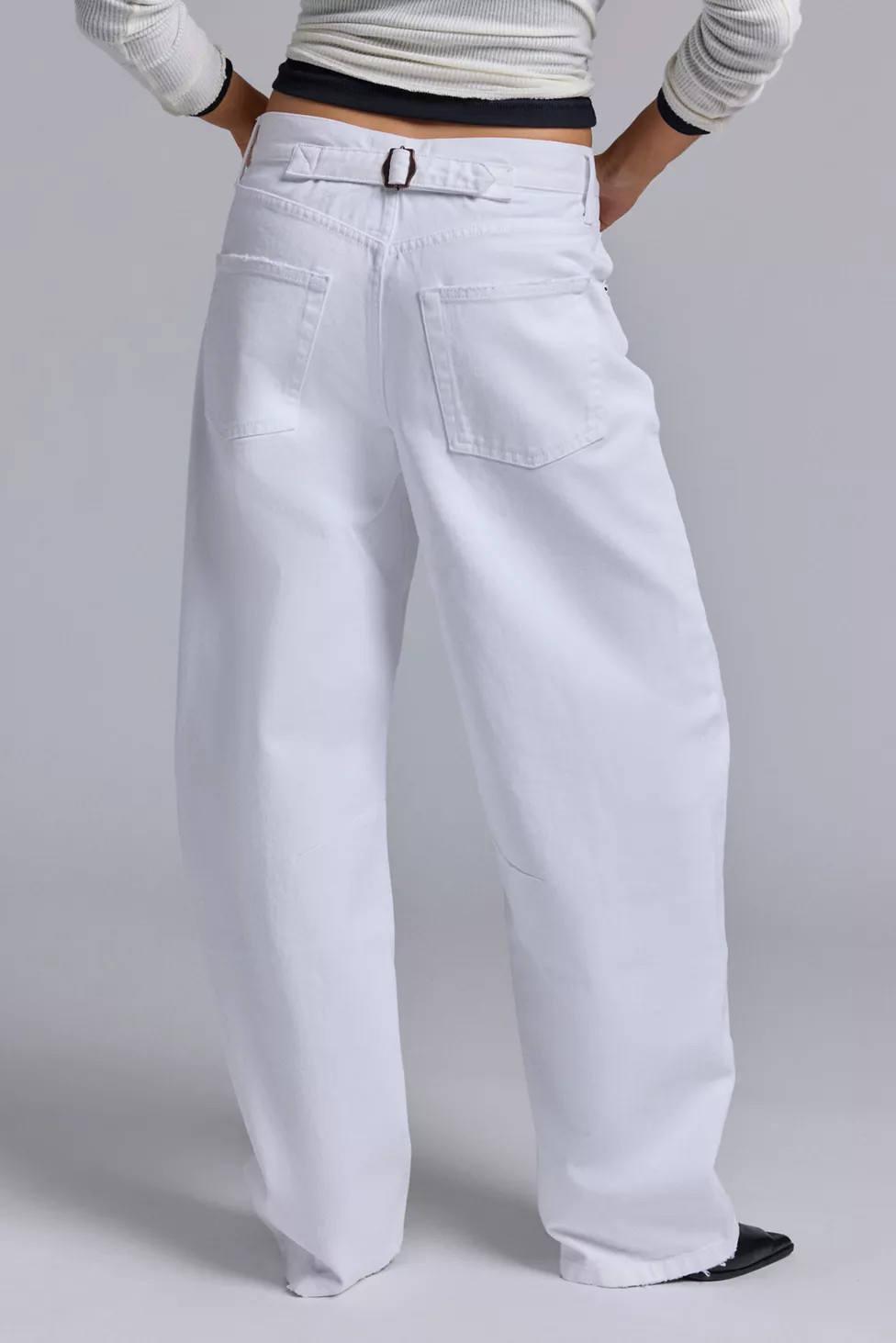 BDG Logan Buckle Baggy Barrel Jean | Urban Outfitters (US and RoW)