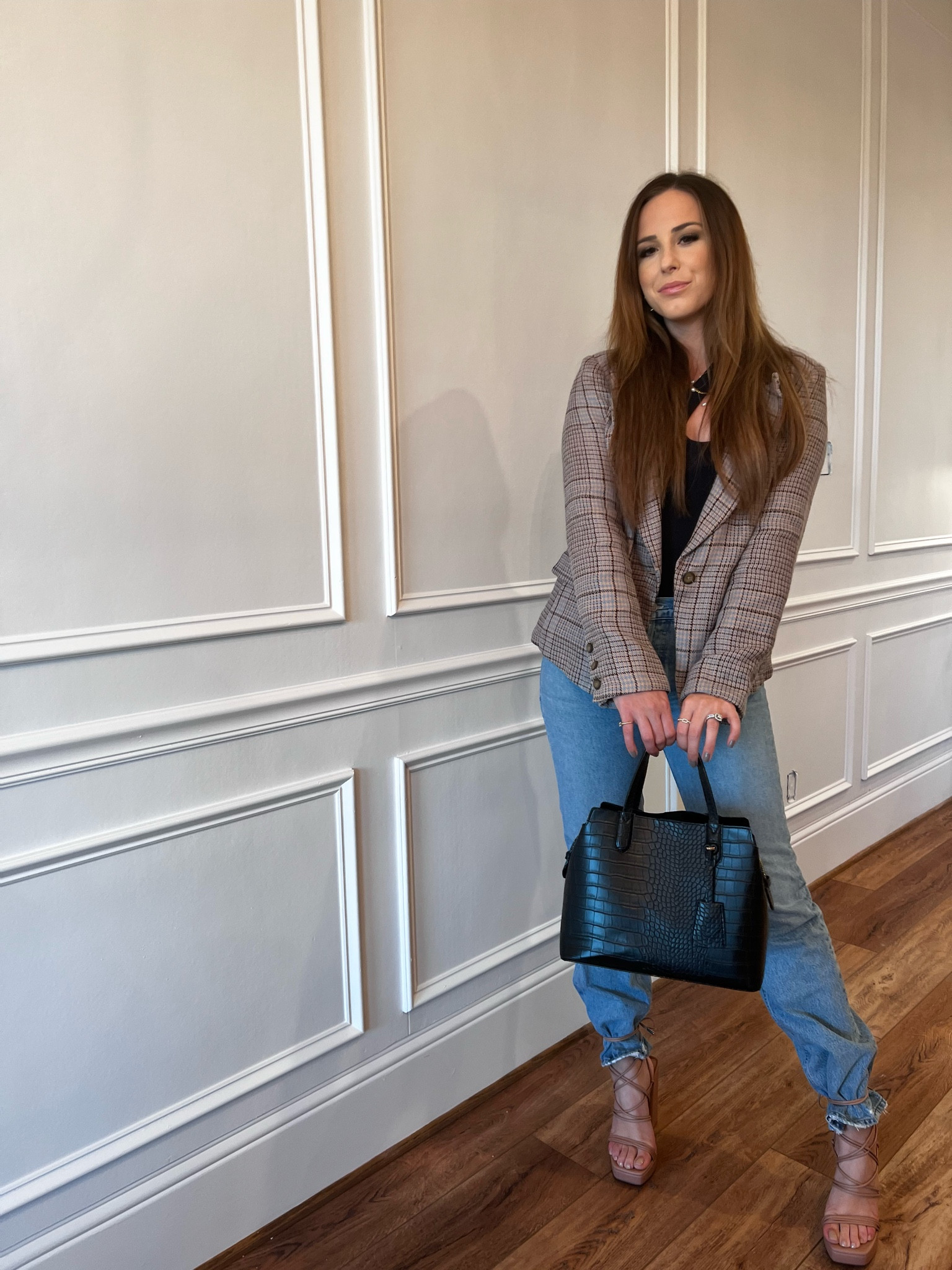 Lace up heels.
On sale.
Over half off.
Trendy.
Jeans.
Crocodile purse.
Bodysuit.
Fall transition.


#LTKSeasonal #LTKunder100 #LTKsalealert