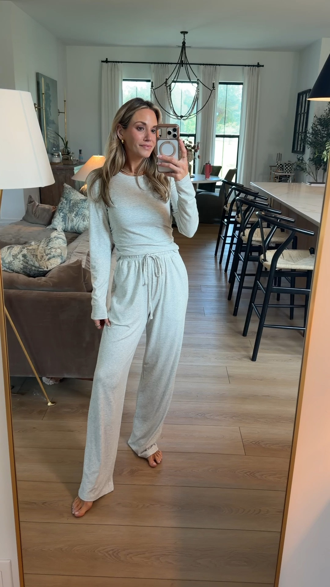 Living in this lounge set until further notice 🤌 buttery soft, so comfy, & on sale 😮‍💨