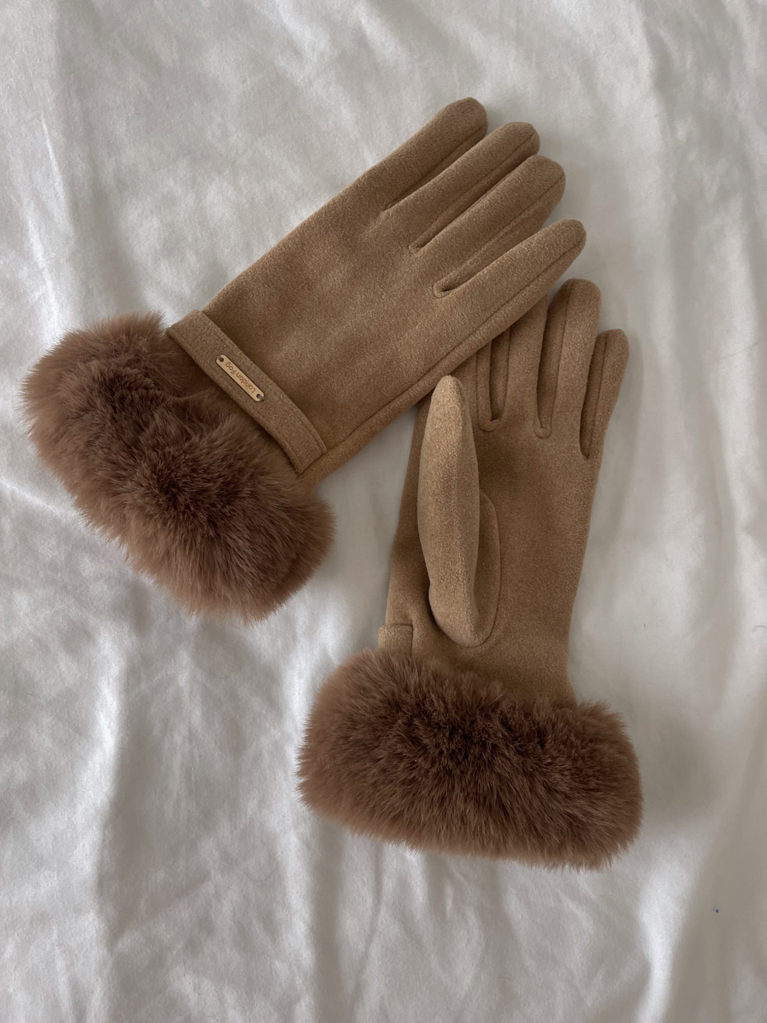 Stay warm and cute this winter with these gloves! Affordable and warm! 

#LTKGiftGuide #LTKHoliday #LTKSaleAlert