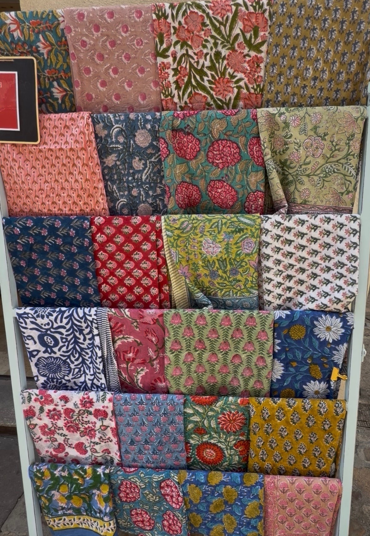 French linens >>>>

all the color. all the patterns. so much charm.

#LTKHome #LTKTravel