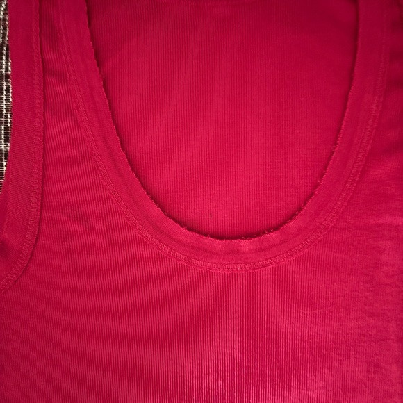 Crown jewel scoopneck tank | Poshmark