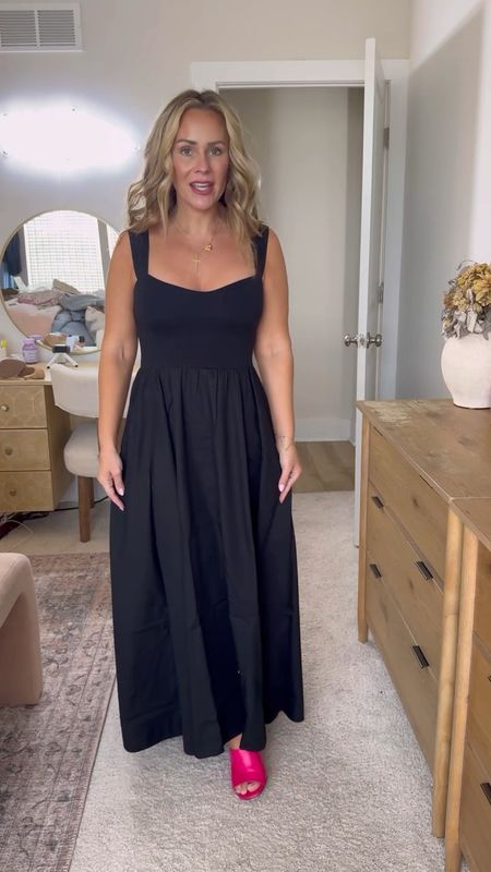 This dress is a MUST-HAVE it's under $100, has pockets and the sweetheart neckline is so flattering ✨🖤

I am wearing a Small in this stunning black dress from J Crew! You can wear it to a wedding, dinner date or throw a blazer over it for a work outfit!

#petitefashion #petiteoutfit #pinterestfashion #pinterestoutfitidea #jcrew #dressseason

#LTKFindsUnder100 #LTKWedding #LTKStyleTip