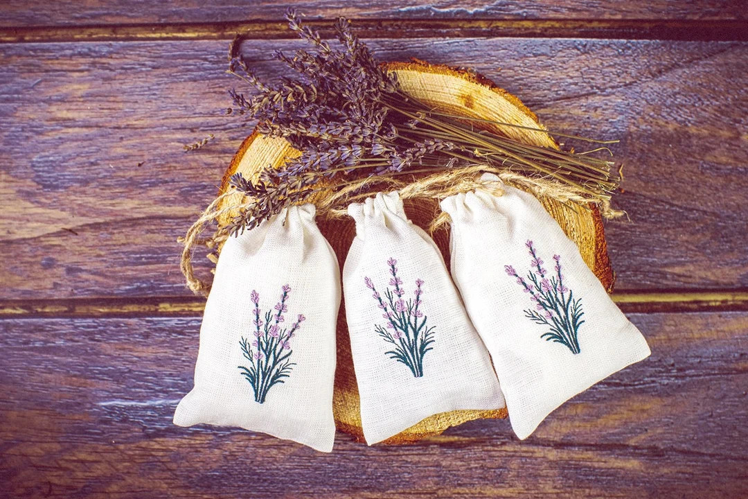 Big set of 10 white empty linen embroidered lavender pouch sachet bags lavandula provance handmad... | Etsy (US)
