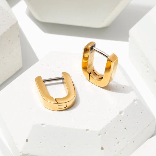 mini trendsetter hoop earrings | Tini Lux