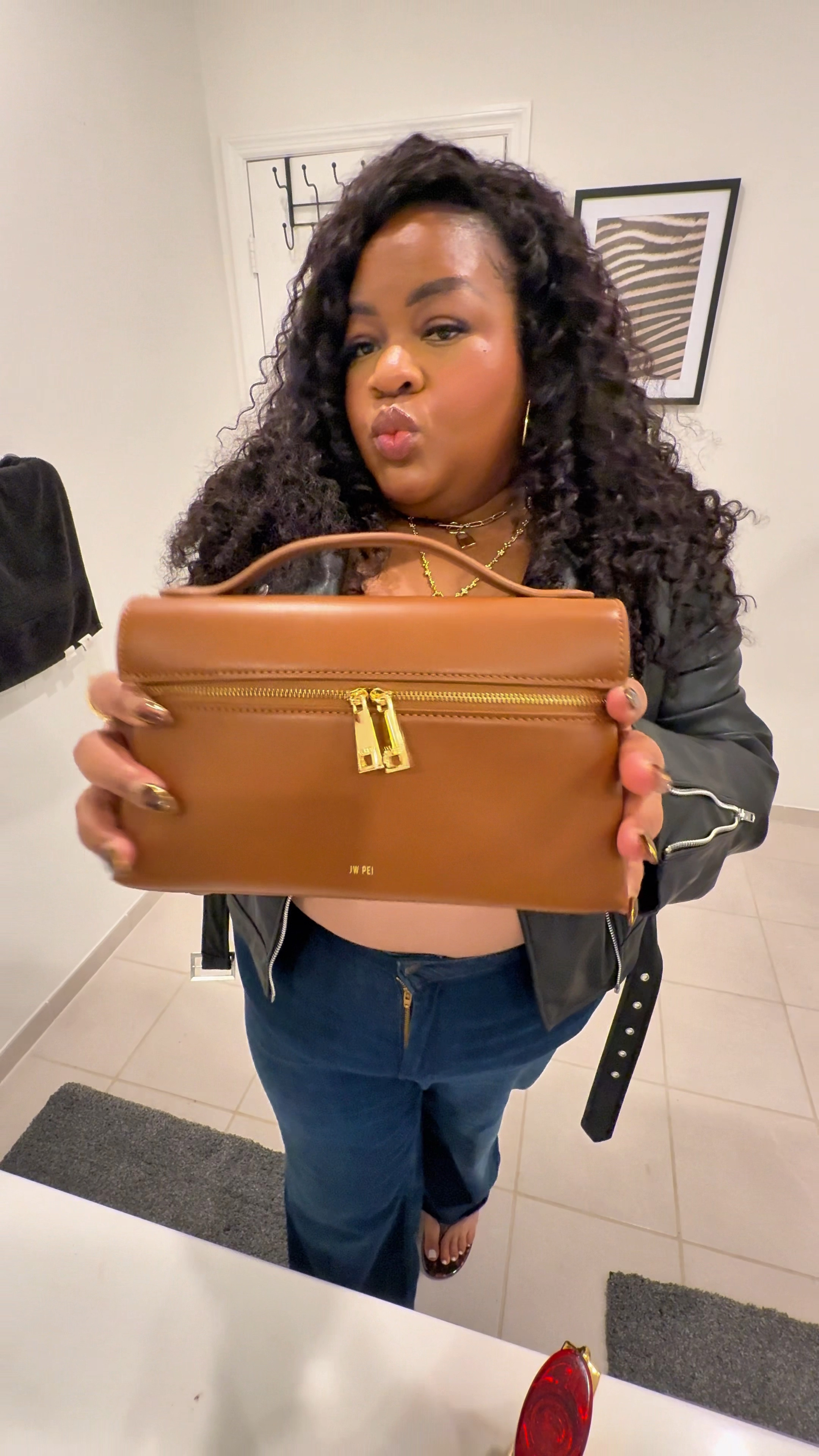 Quick fall GRWM

#LTKPlusSize #LTKBeauty #LTKSeasonal