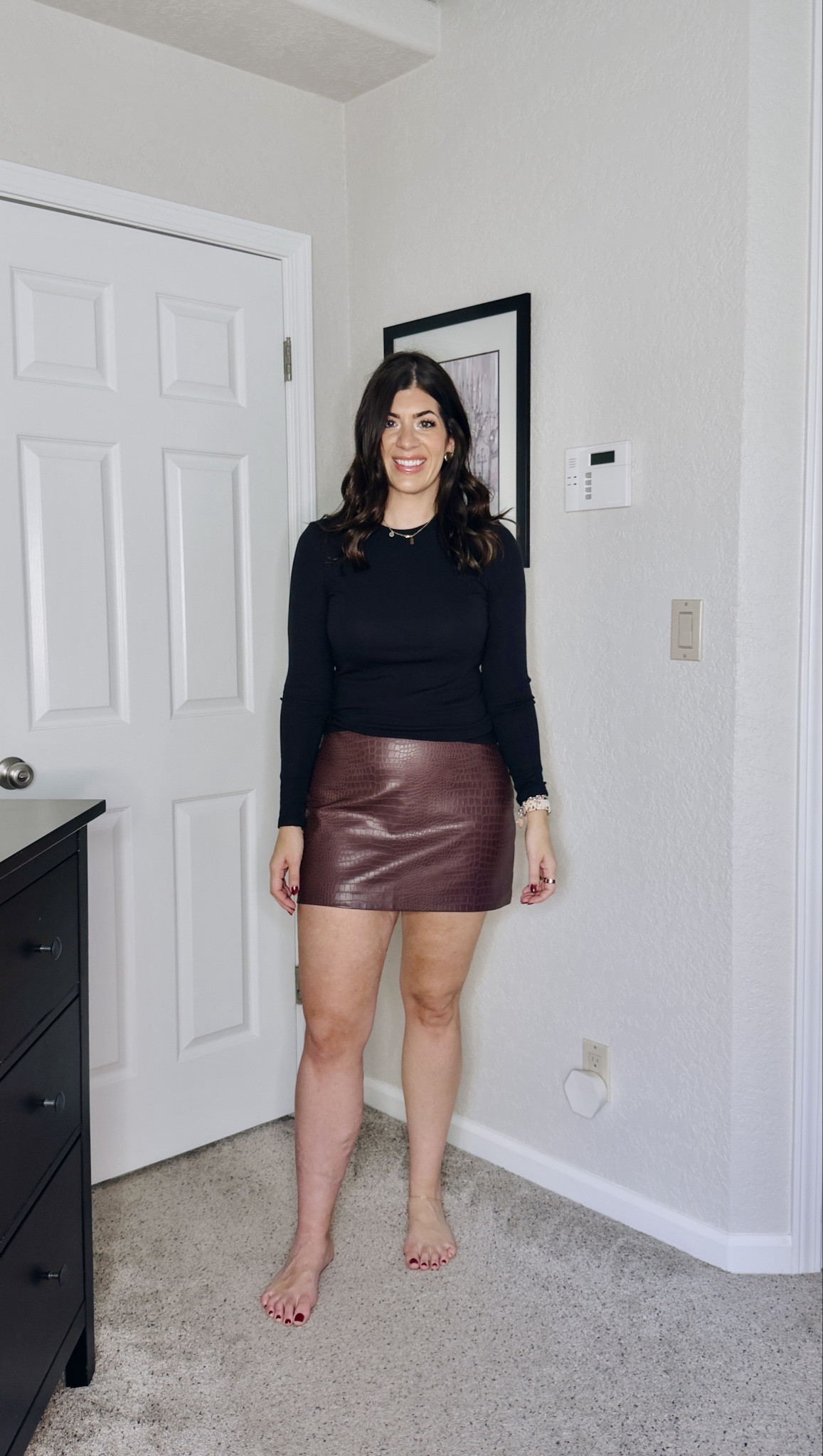 Abercrombie basics sale try on
In a medium long sleeve tee
Medium curvy faux leather skort


#LTKMidsize #LTKTall #LTKSaleAlert