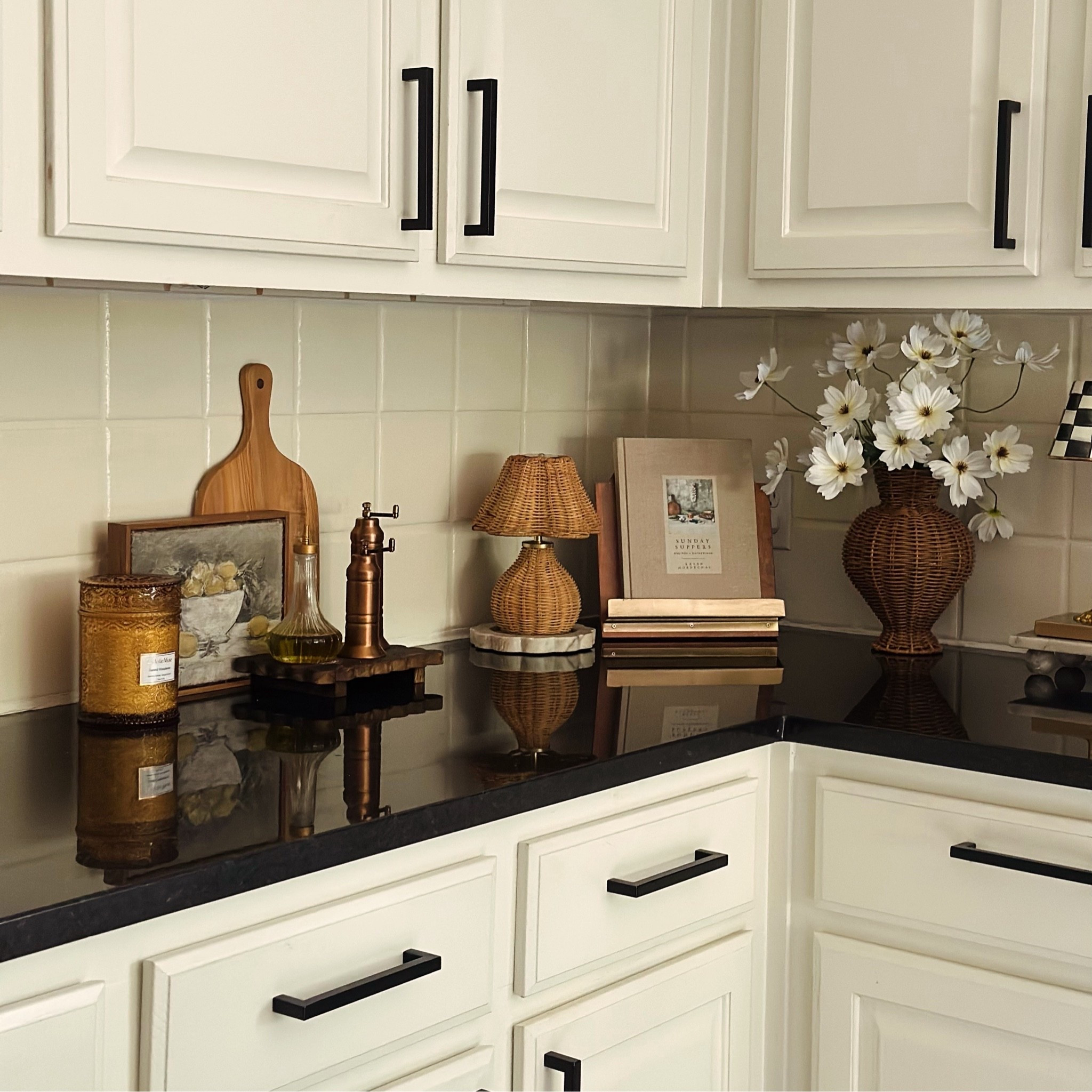 Kitchen Counter Styling— 💛

#LTKHome #LTKSeasonal #LTKSaleAlert
