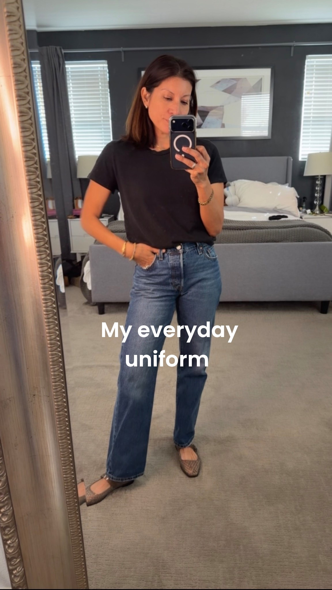 I love a simple classic uniform.

Comfy jeans- 90’s fit @Levi's 
Tee classic at Gap
Flats are favorite so comfy Sam Edelman

#LTKootd #LTKSeasonal #LTKOver40