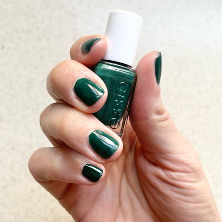 Deep green nail polish 💅🏼

#LTKunder100 #LTKSeasonal #LTKbeauty