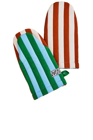Dusen Dusen Oven Mitt in Broccoli from Revolve.com | Revolve Clothing (Global)
