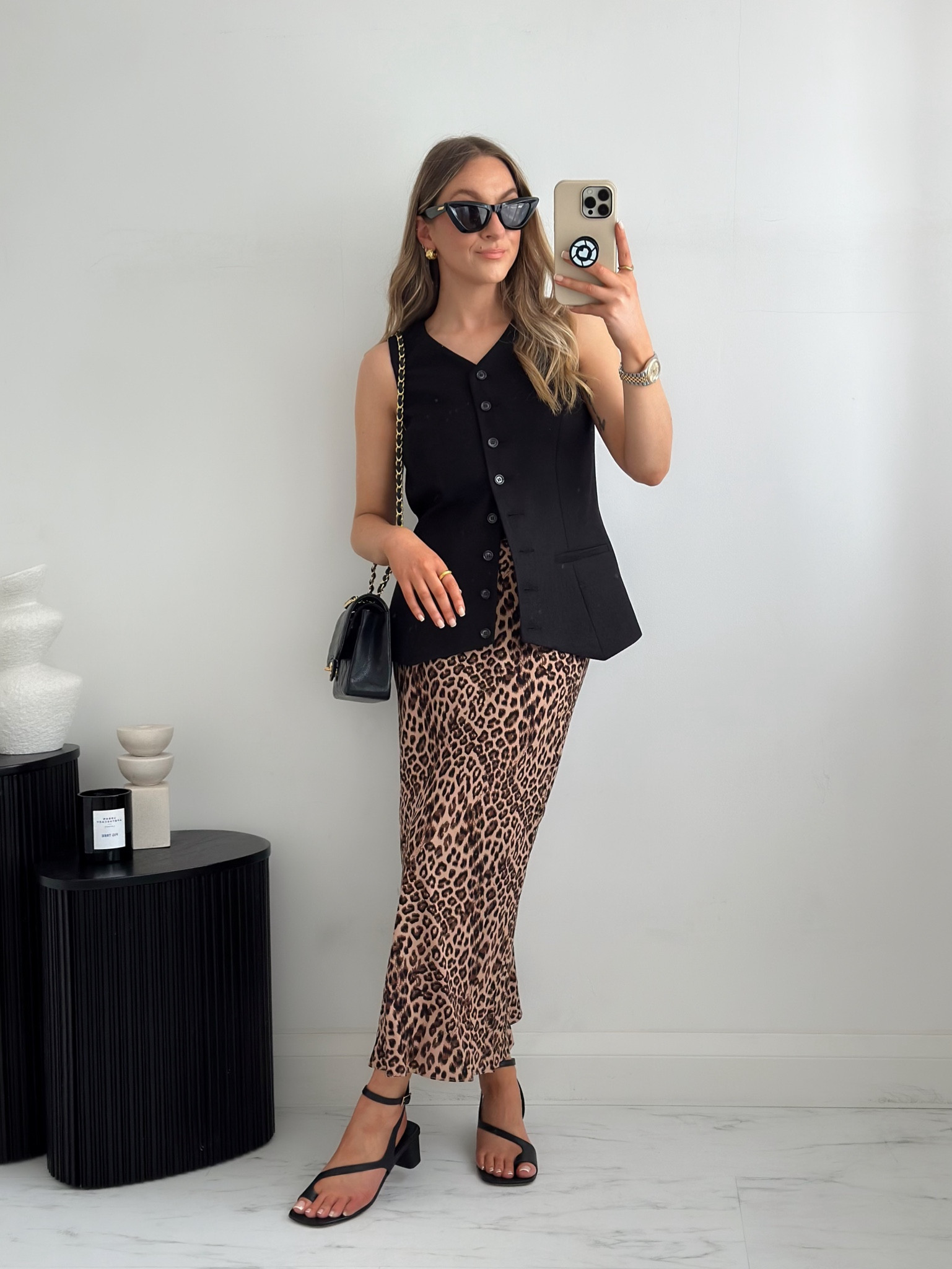 Leopard print skirt dresses up with a waistcoat & heels.

Sizes👇🏼
Waistcoat: 6
Skirt: 6 

#LTKitbag #LTKstyletip #LTKfindsunder50