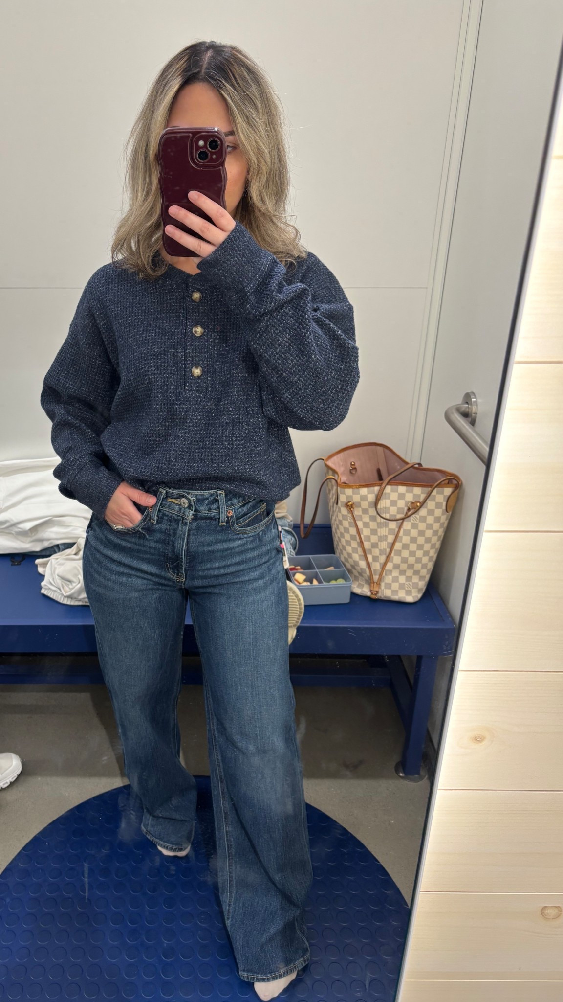 M top, jeans 0 (regular) for reference i’m 5’2 — i get my old navy jeans in petite size.  

#oldnavy #oldnavytryon #tryon #fallstyle #outfits #falloutfits #comfystyle #outfitideas #affordablestyle #oldnavysale #jeans #outfitsunder100 #styletip #oldnavyfinds  

#LTKU #LTKFindsUnder50 #LTKSaleAlert