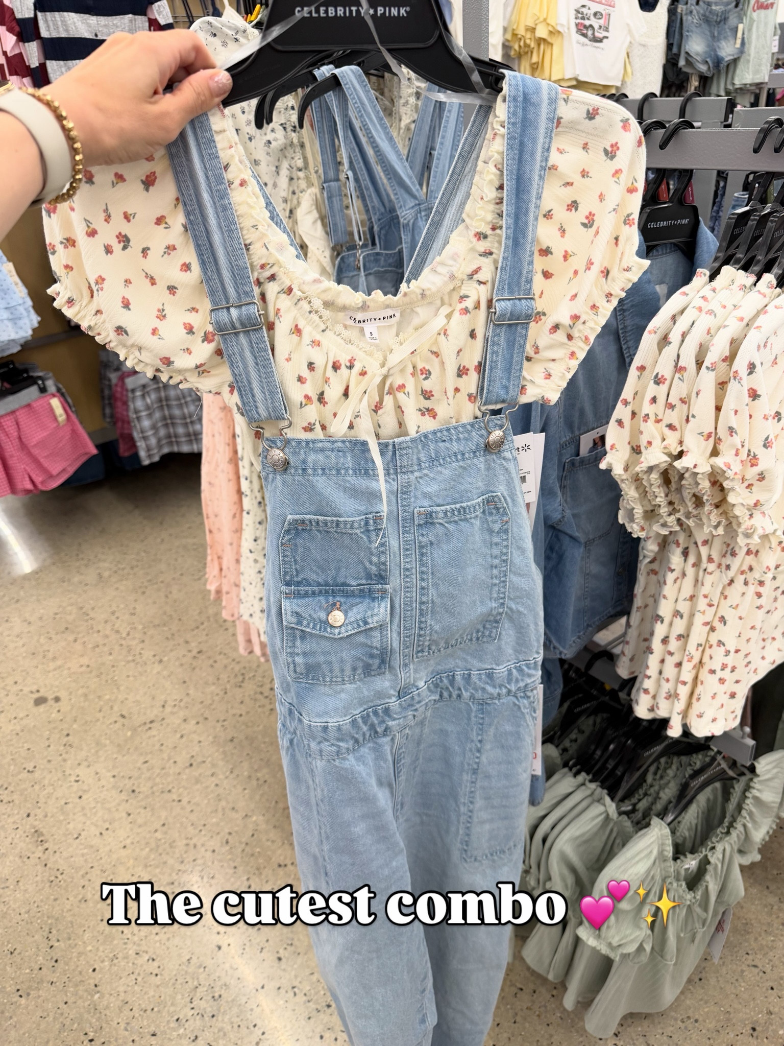 Walmart overalls and puff sleeve tee in juniors #walmartfashion