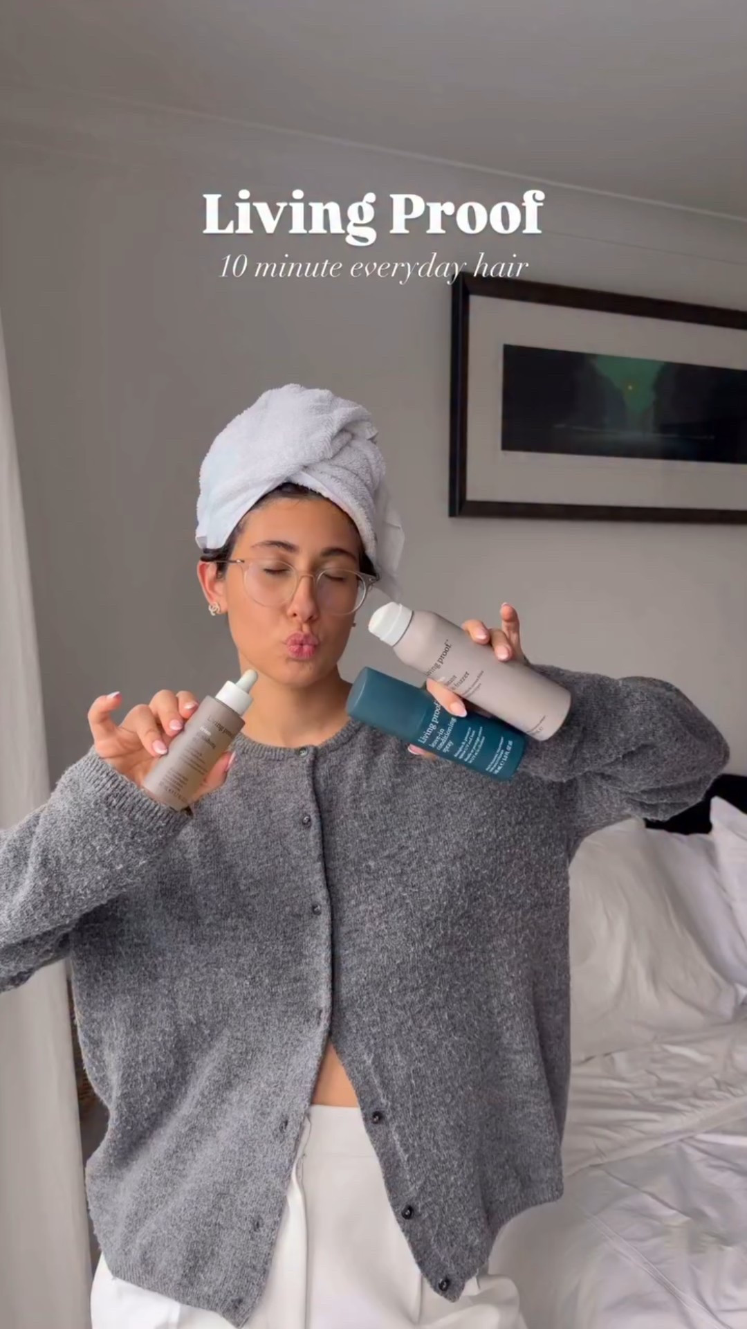 Every day hair @livingproofuk 💫🤎✨ @spacenk currently have their BF discounts and living proof products are up to 25% off plus goodies along the way 👌🏽 

Comment “shop” for my favourites and what I used for this look! My hairs never been so soft! 

#livingproof #haircare #hairstyle #everydayhairstyle #hairstyle #hairstyleideas