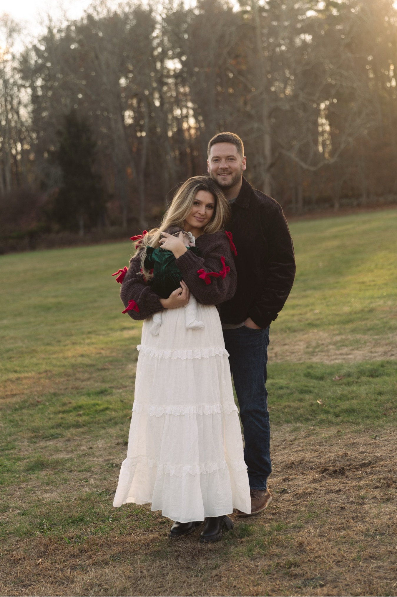 2024 Christmas cards 💌🤎
Sweater and dress are 30% off at Anthro for Black Friday!
Holiday sweater
Holiday card outfit
Family photos outfit
Bow sweater 

#LTKSaleAlert #LTKHoliday #LTKCyberWeek