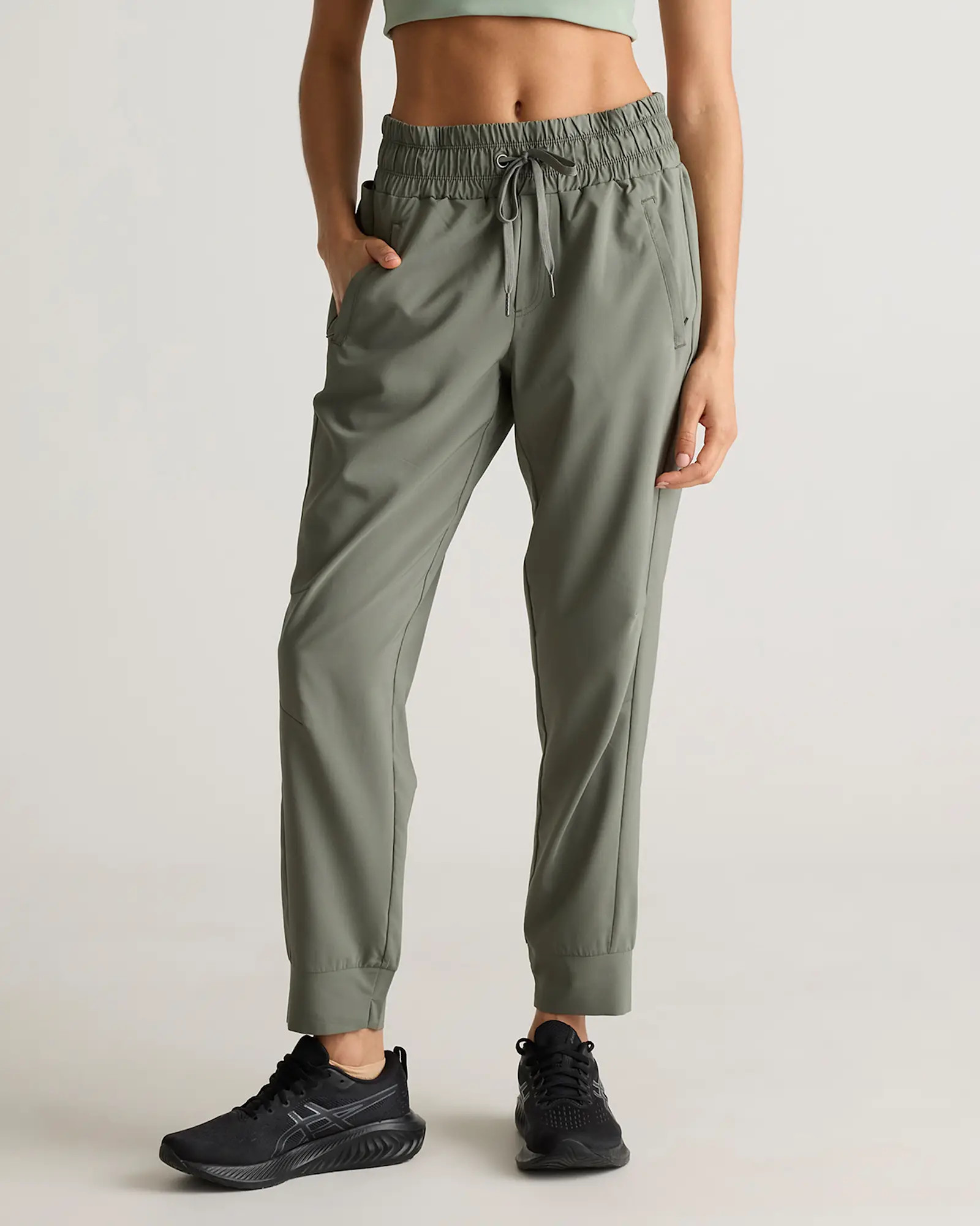Micro Ripstop Mid-Rise Hike Joggers | Quince