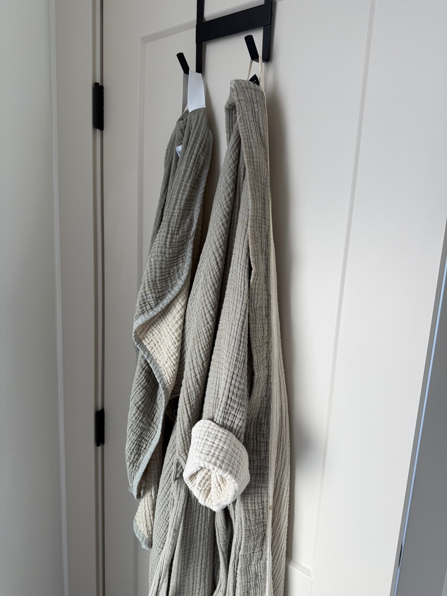 Bath Robe + Head Towel Wrap
Sale Code: HB25

#LTKmorningroutine #LTKHome #LTKSaleAlert