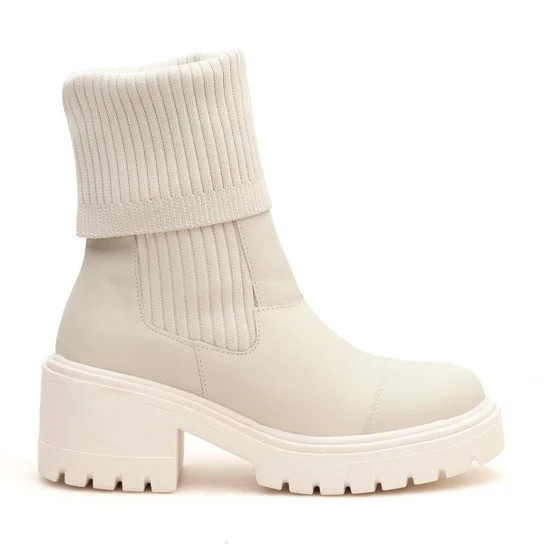 Coturno Feminino Couro Meia Tratorado Calce Fácil Casual - Off White | Netshoes (BR)